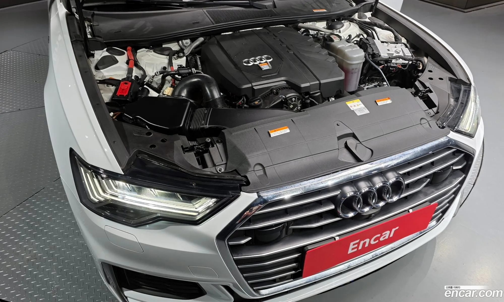 Audi A6 2022 WAUZZZF28PN010179 — 12