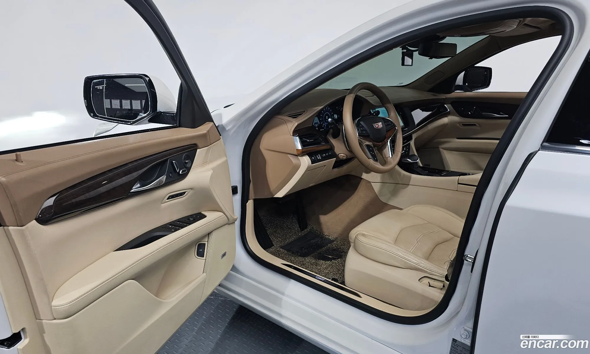Cadillac CT6 2016 1G6K95RS1HU126133 — 18
