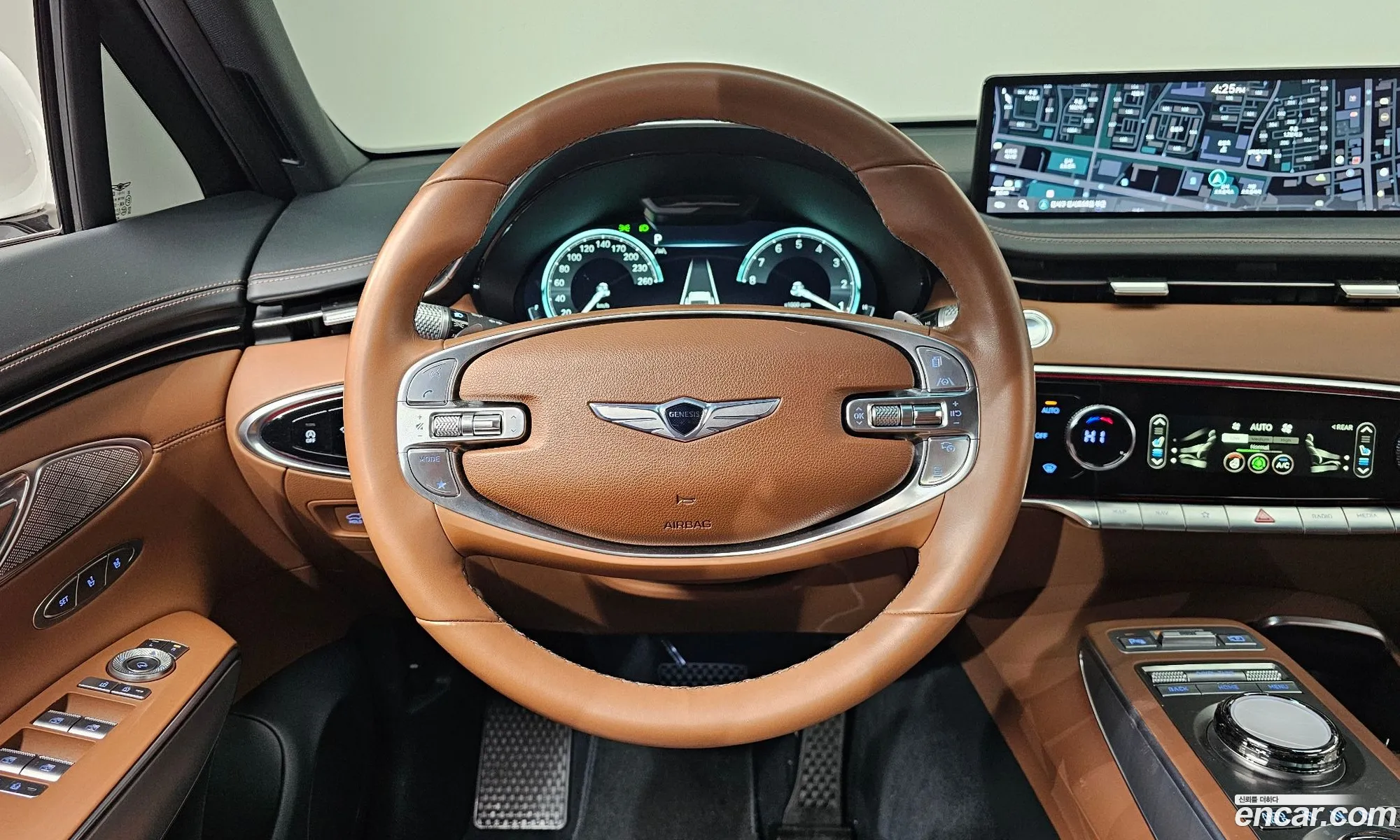 Genesis GV70 2021 — 8