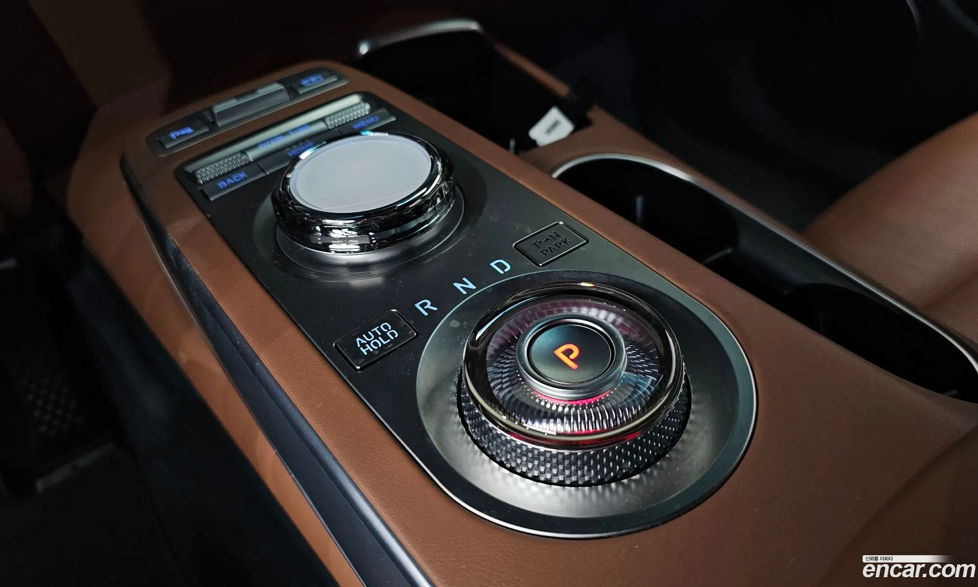 Genesis GV70 2021 — 13