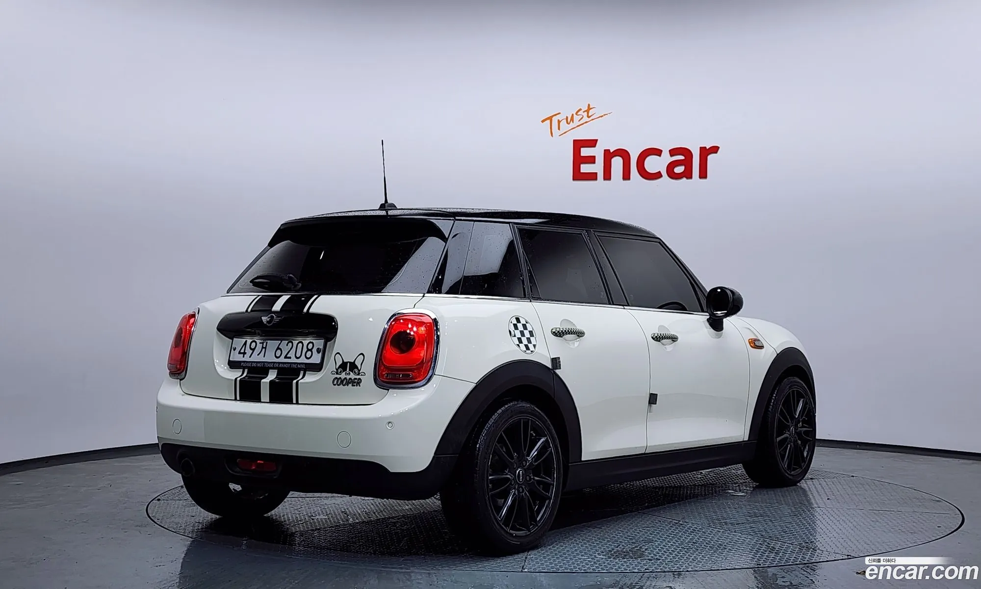 Mini Cooper 2017 — 19