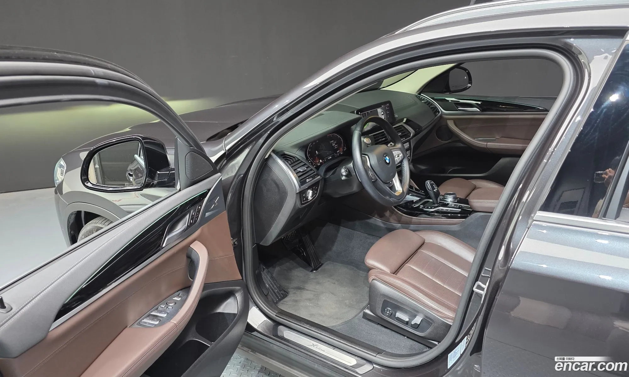 BMW X4 2020 WBA2V9109M9E11203 — 10