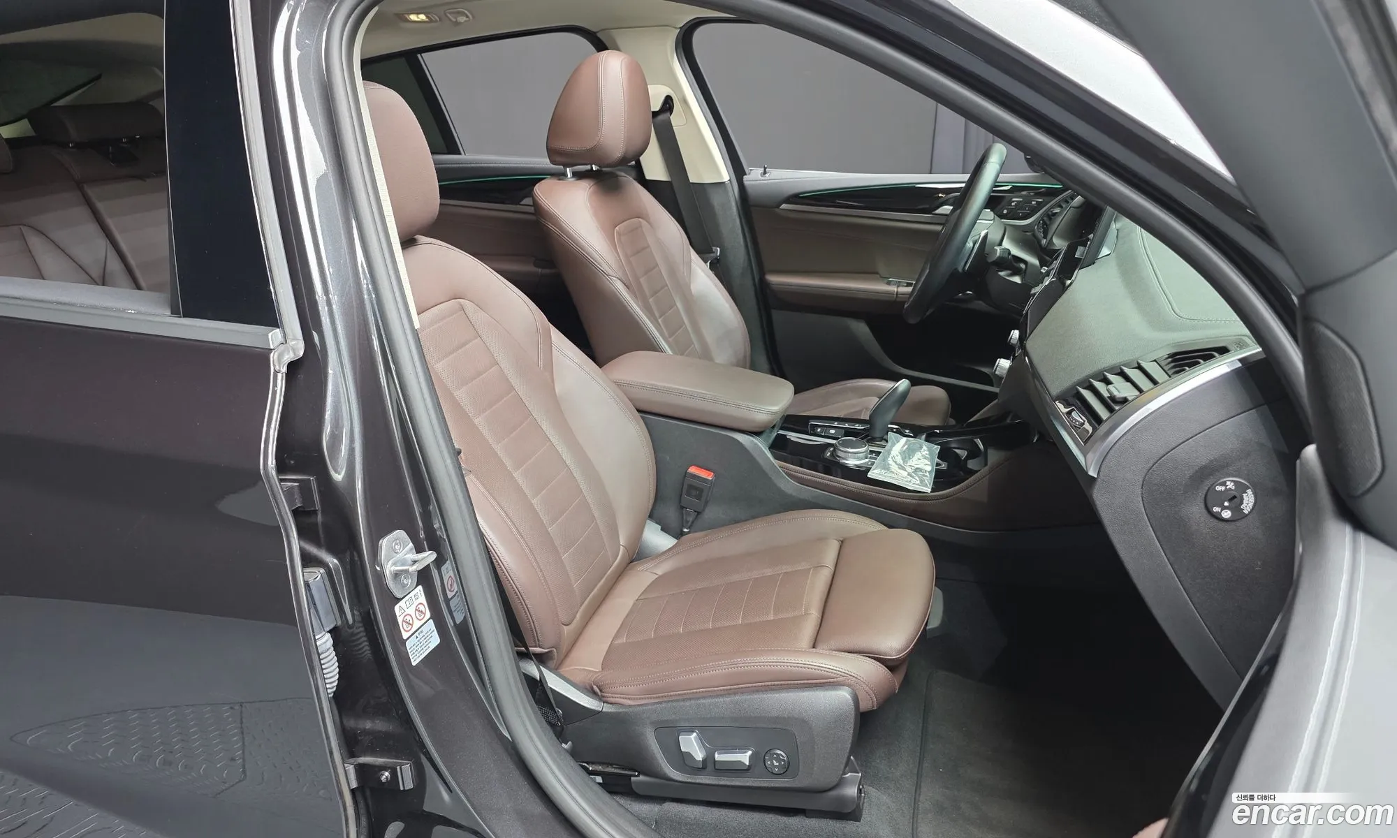 BMW X4 2020 WBA2V9109M9E11203 — 9