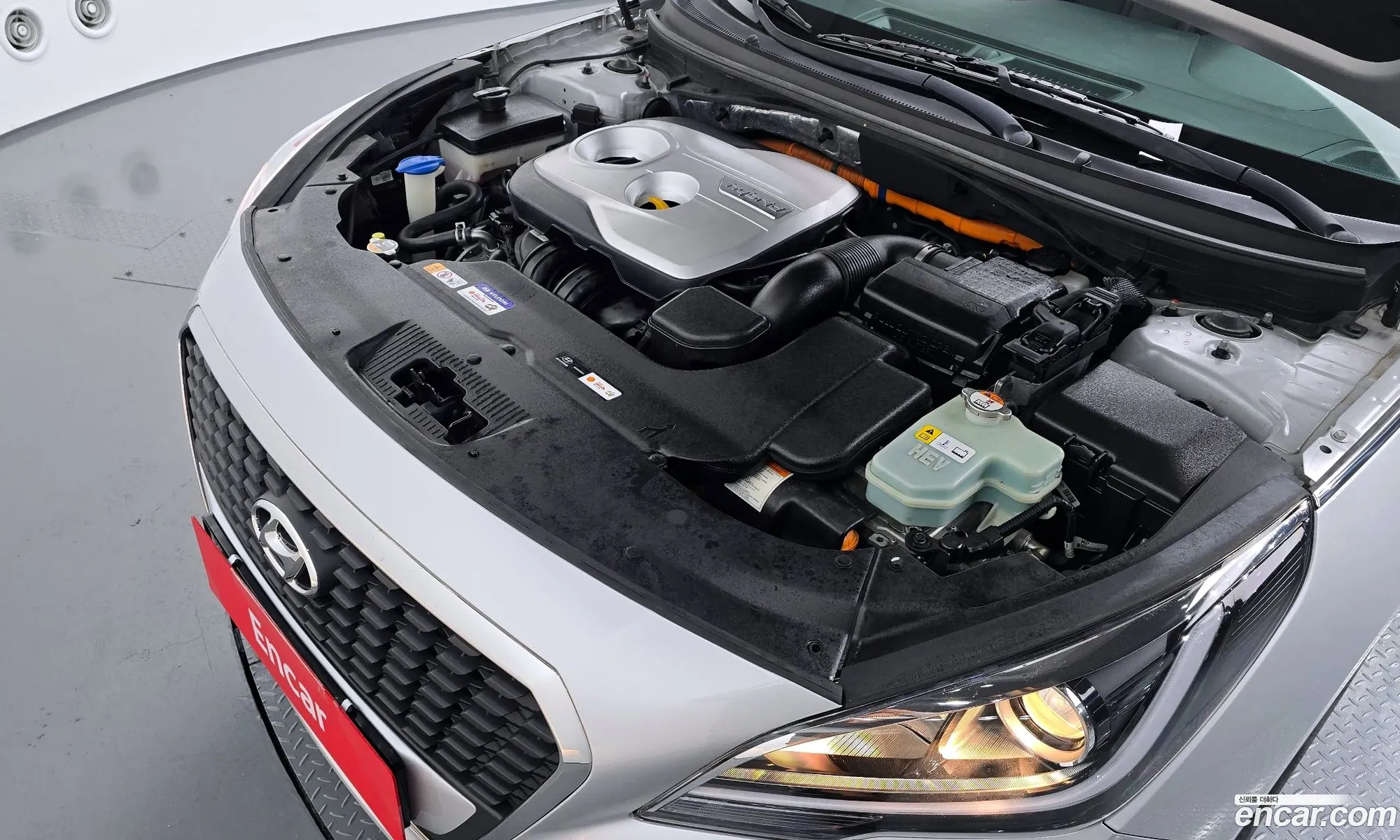 Hyundai LF Sonata Hybrid 2016 — 4