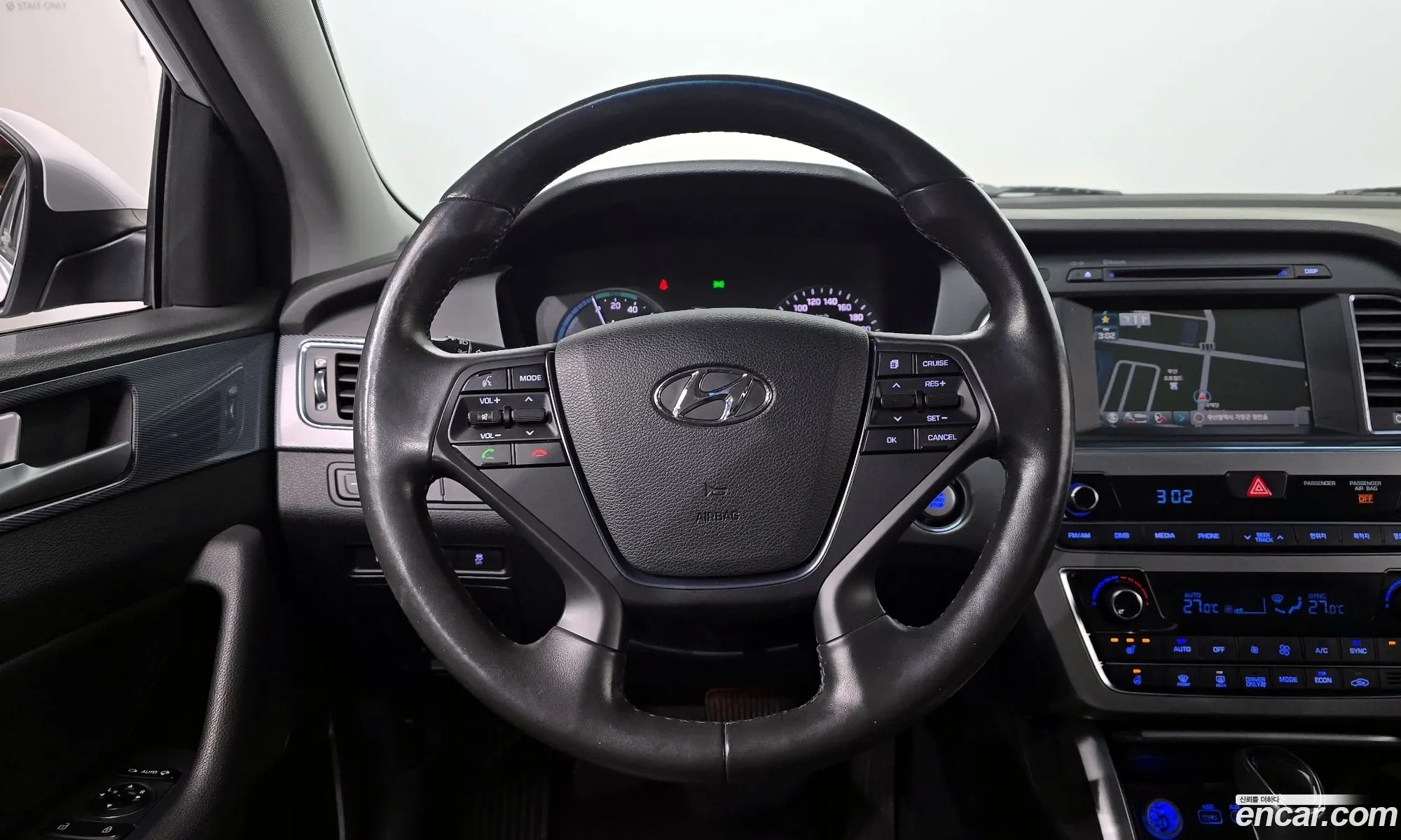 Hyundai LF Sonata Hybrid 2016 — 8