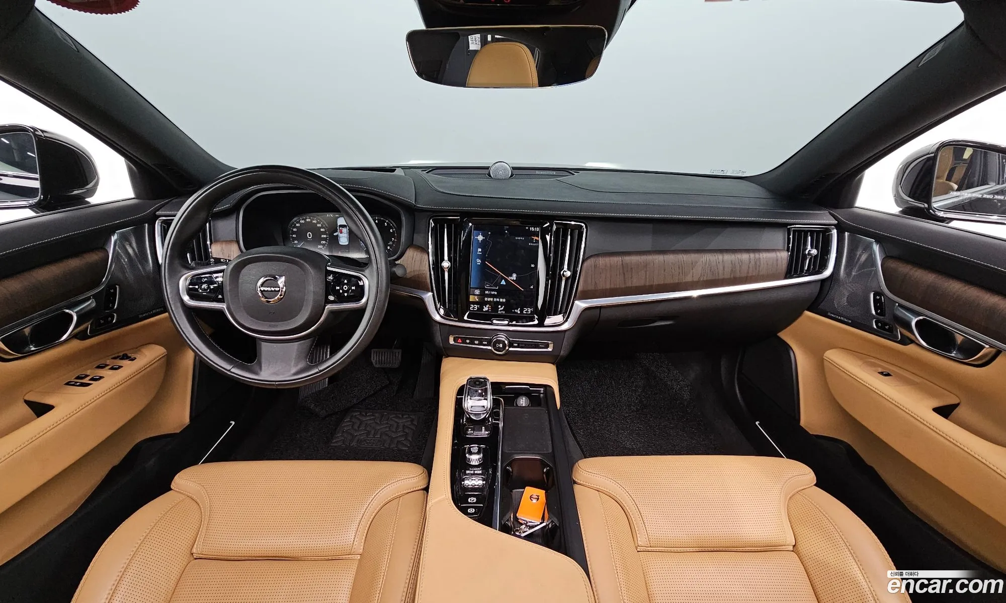 Volvo S90 2021 — 16