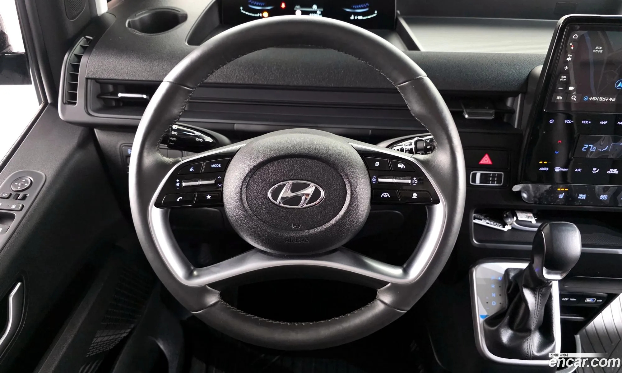 Hyundai Staria 2023 — 20