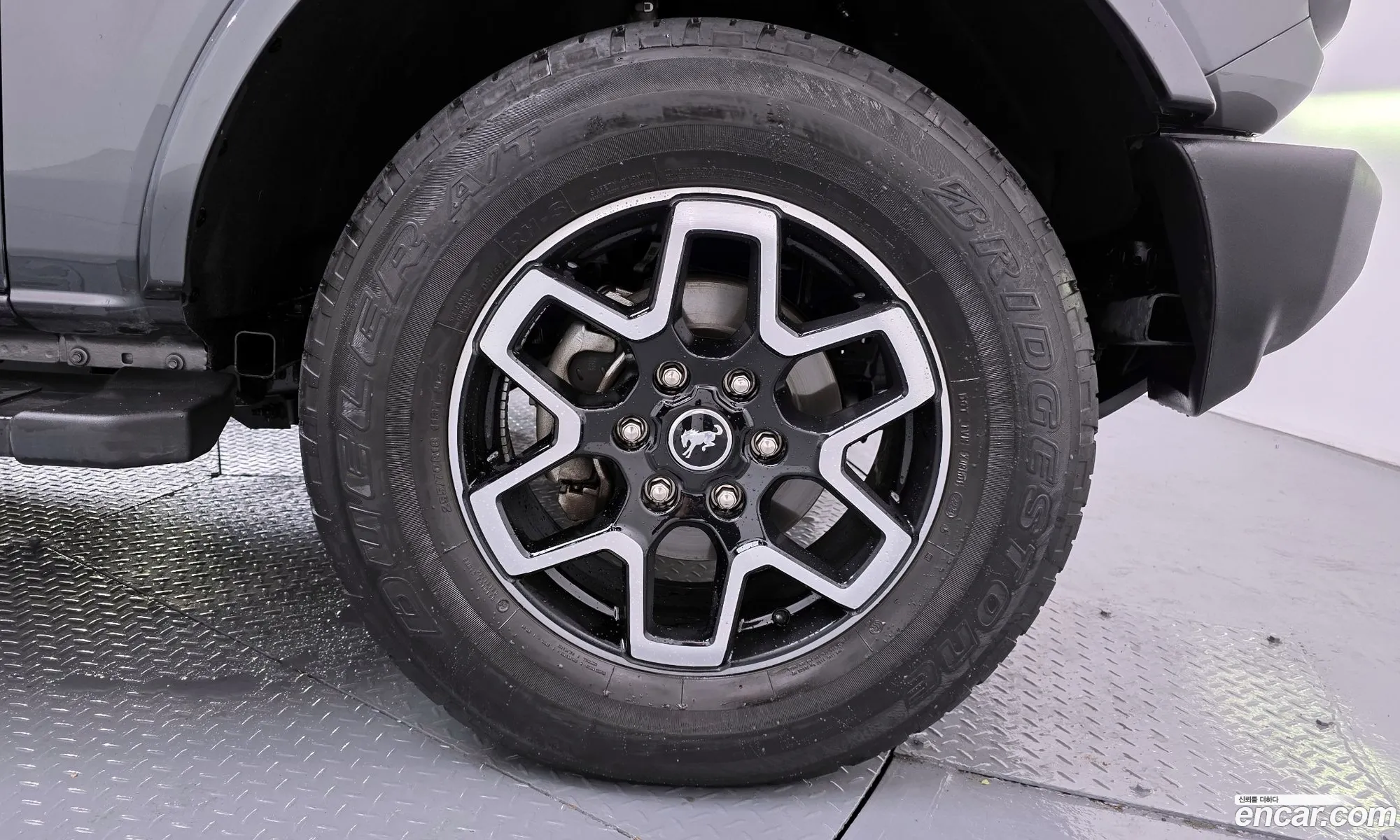Ford Bronco 6th Gen 2023 1FMEE5DP1PLB69086 — 9
