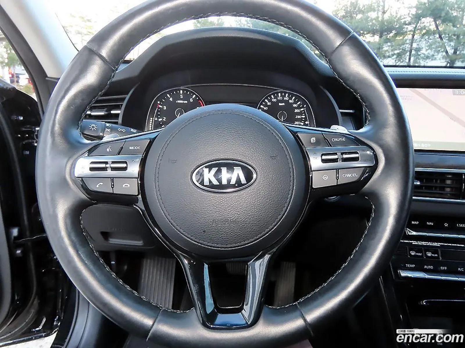 Kia K7 Premier 2020 — 8