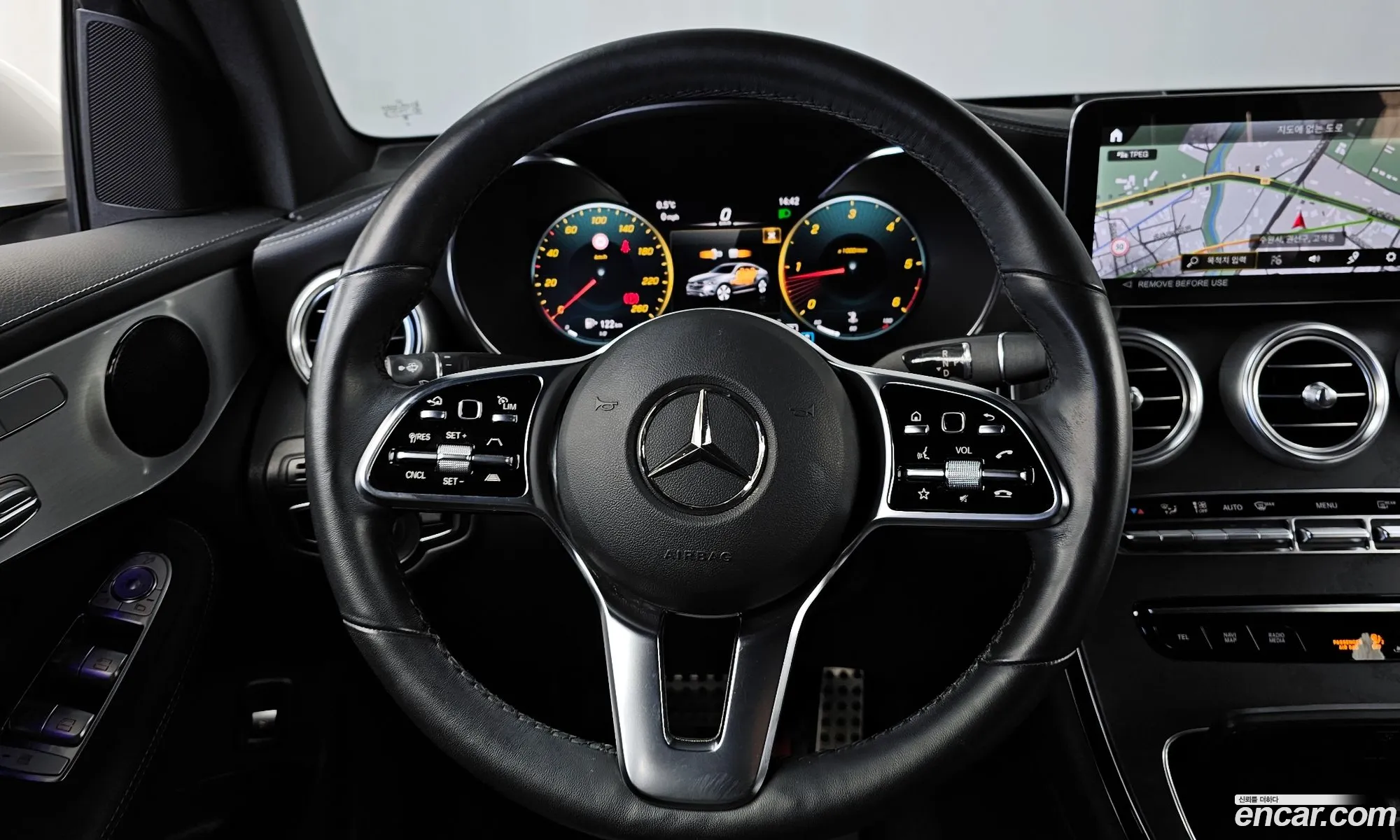 Mercedes-Benz GLC-Class X253 2023 — 5