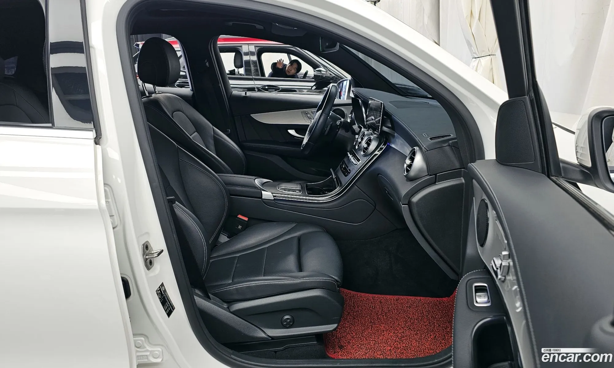 Mercedes-Benz GLC-Class X253 2023 — 20