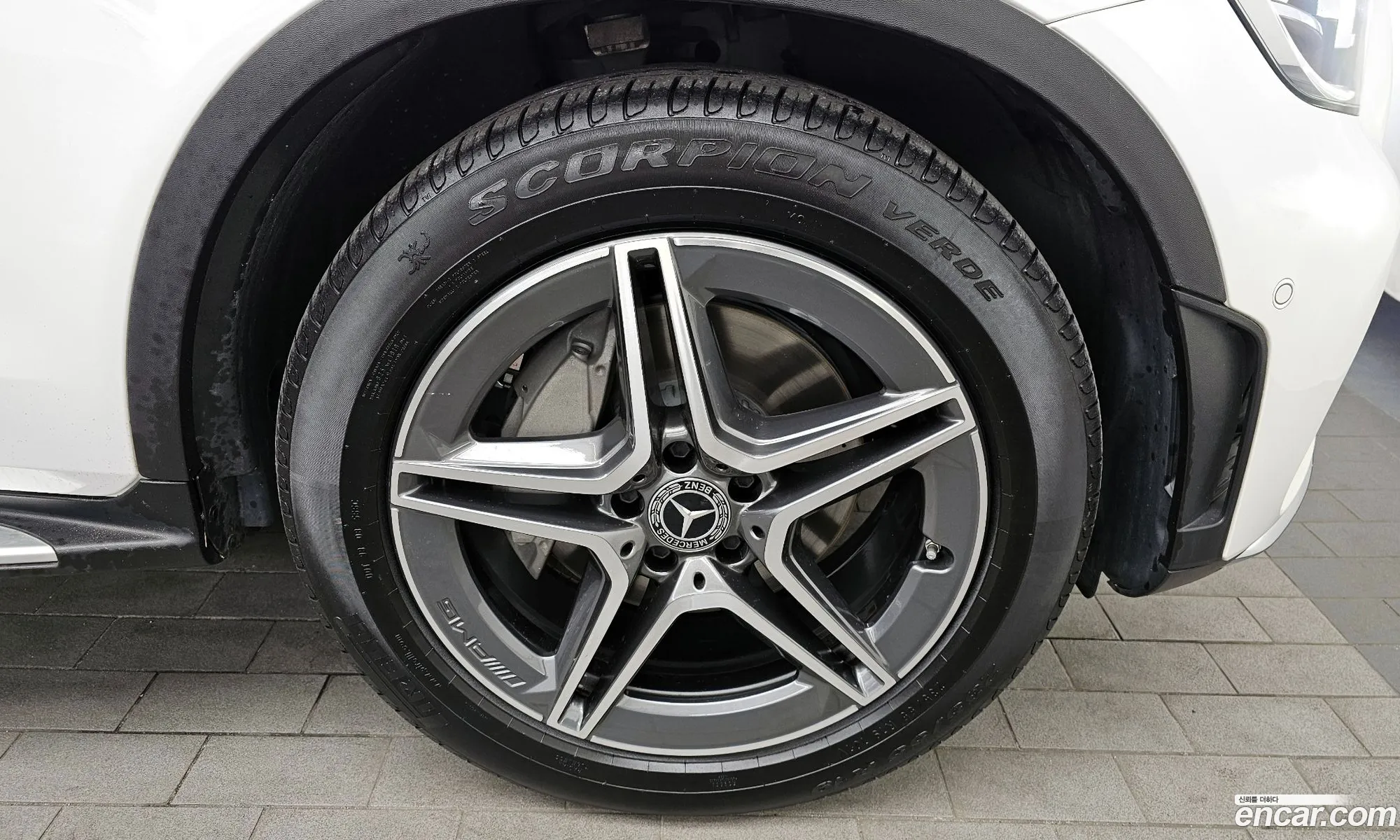 Mercedes-Benz GLC-Class X253 2023 — 19