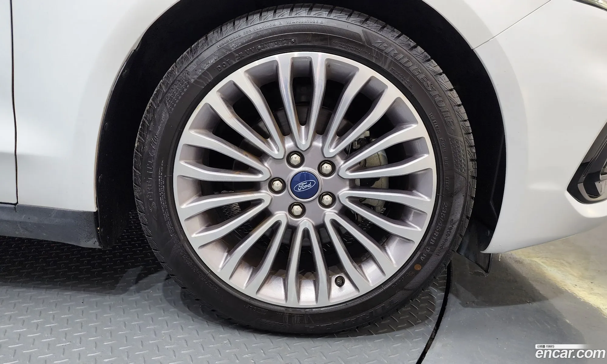 Ford Mondeo 2020 — 15