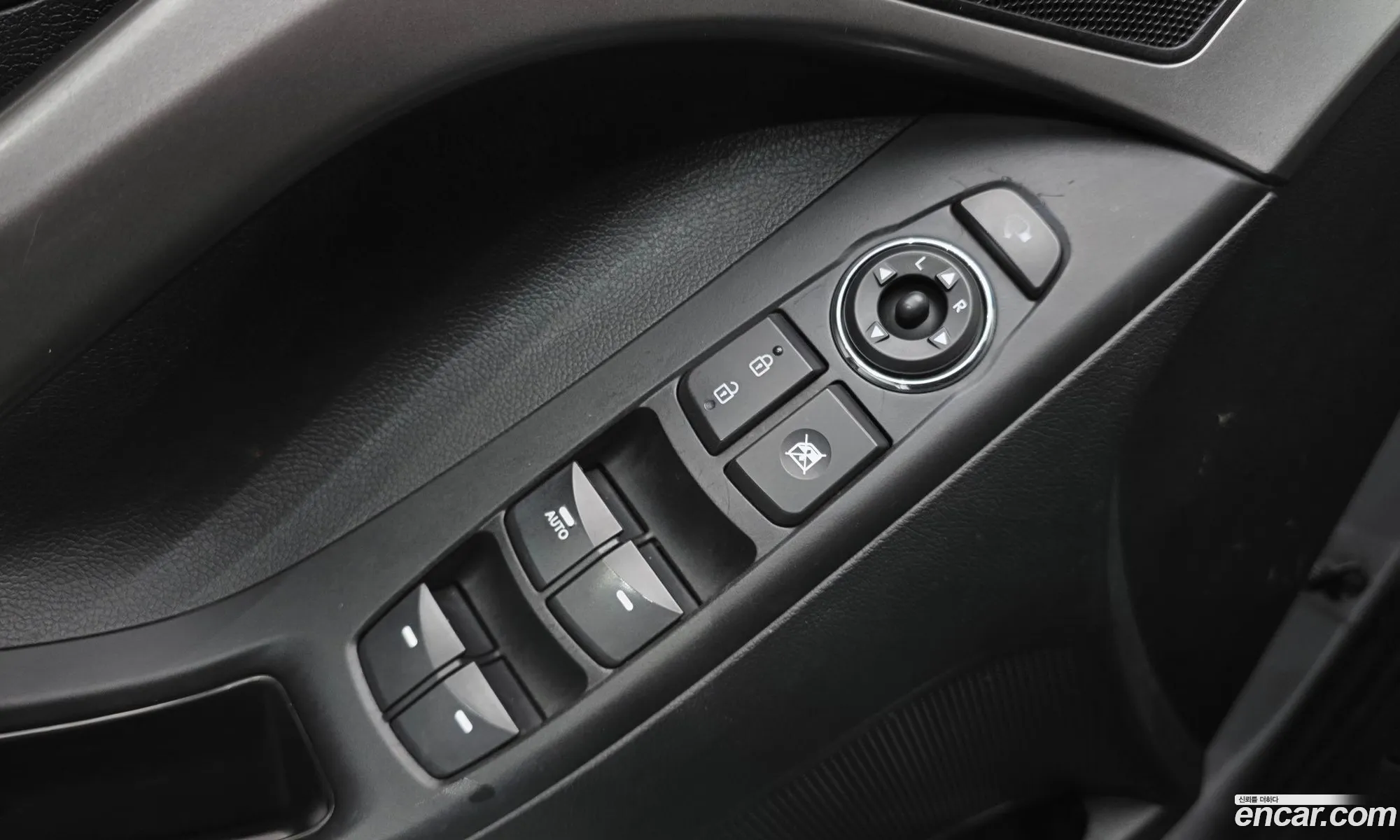 Hyundai Elantra MD 2010 — 17