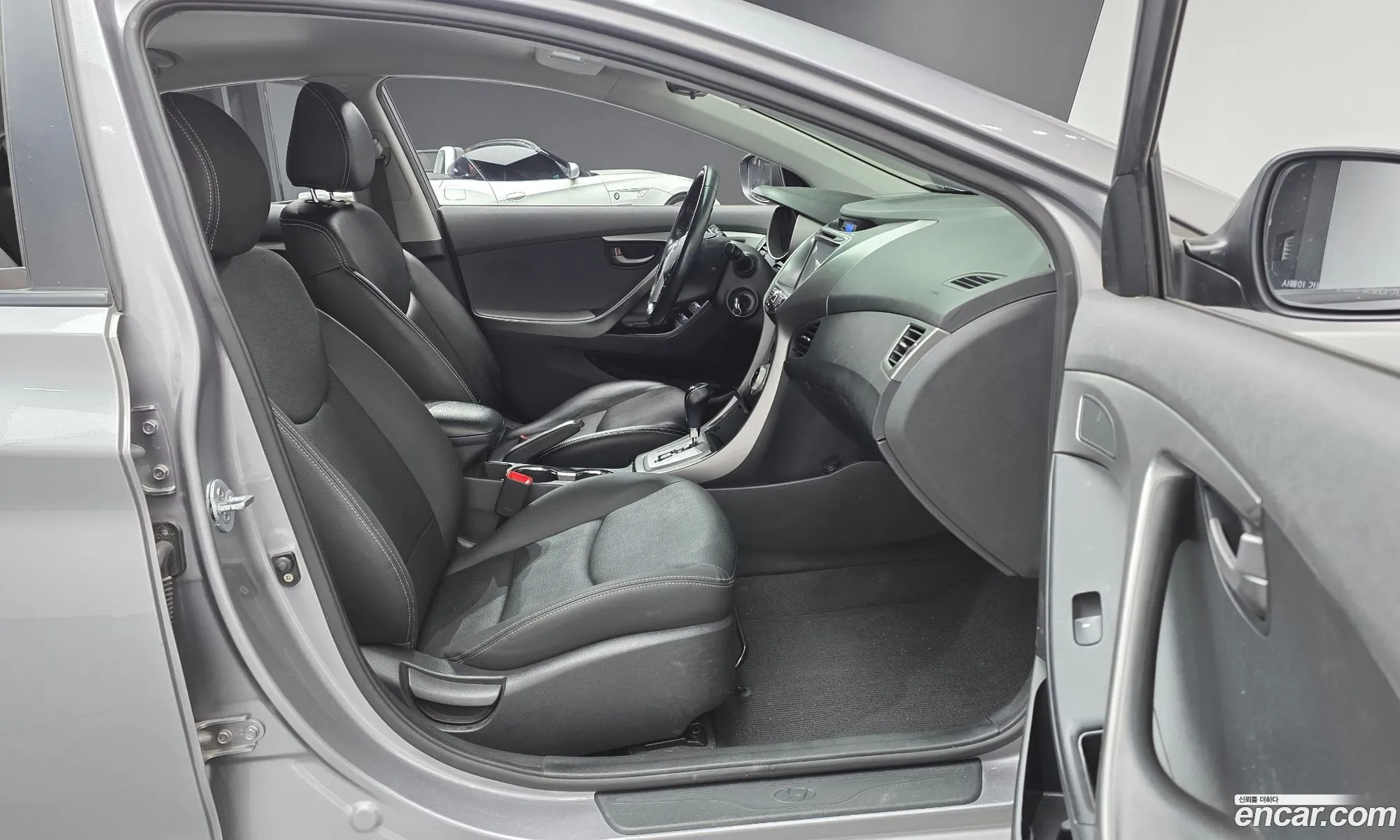 Hyundai Elantra MD 2010 — 5