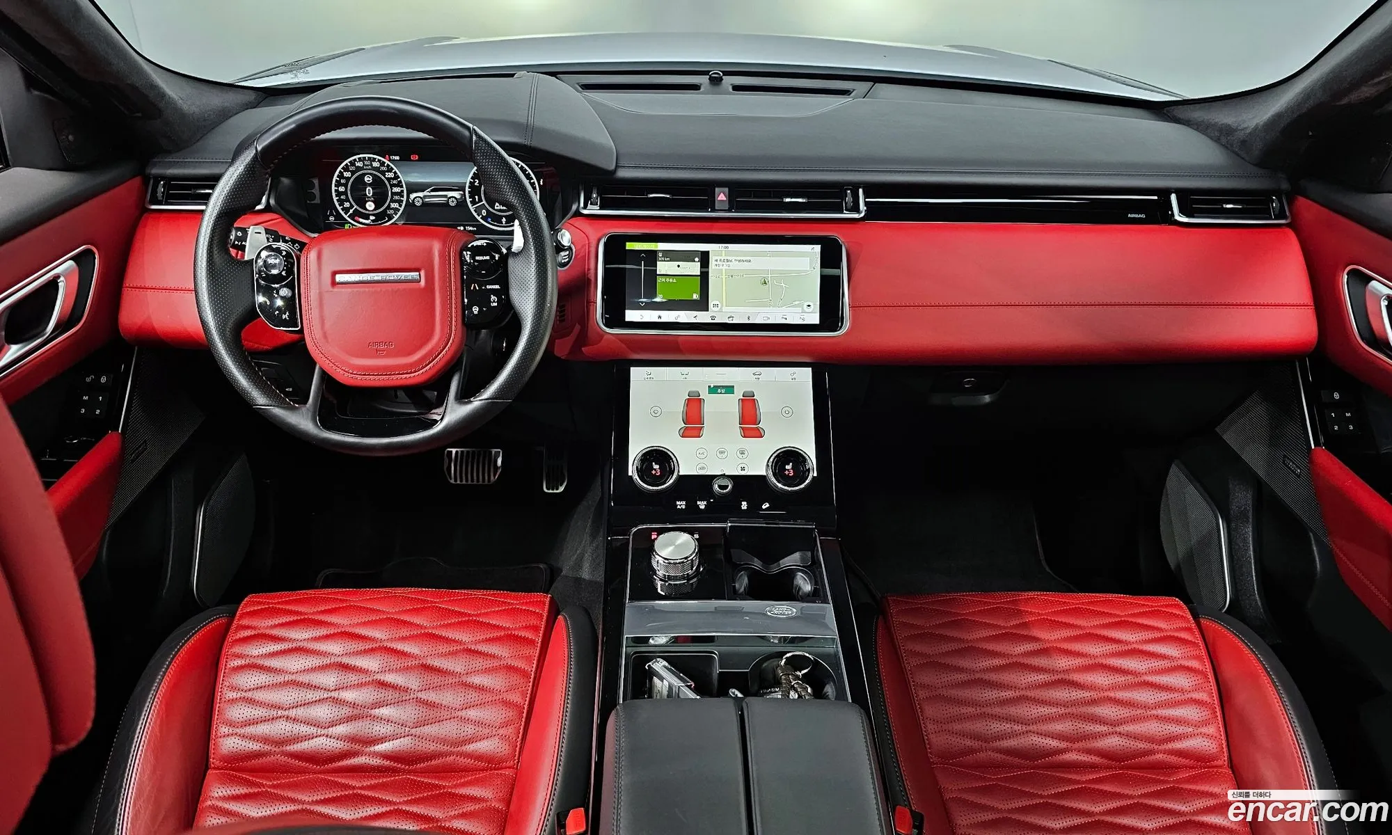 Land Rover Range Rover Velar 2019 SALYA2BEXKA237010 — 4