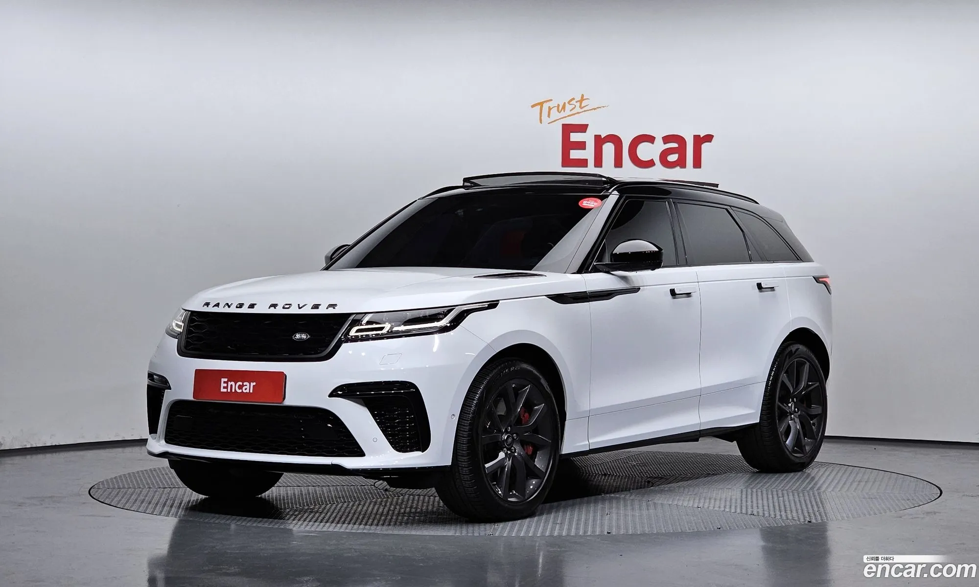 Land Rover Range Rover Velar 2019 SALYA2BEXKA237010 — 15