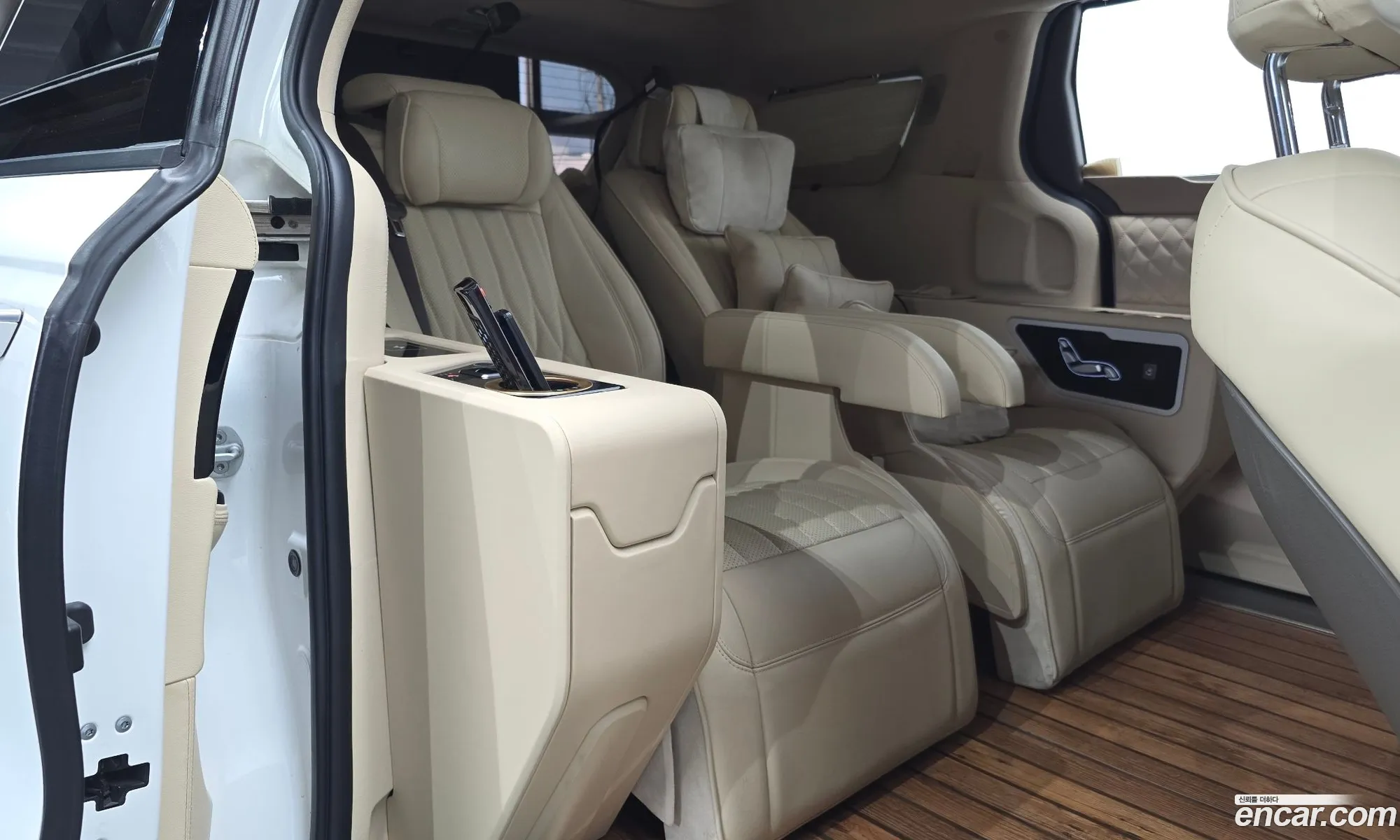 Kia Carnival 2021 — 9