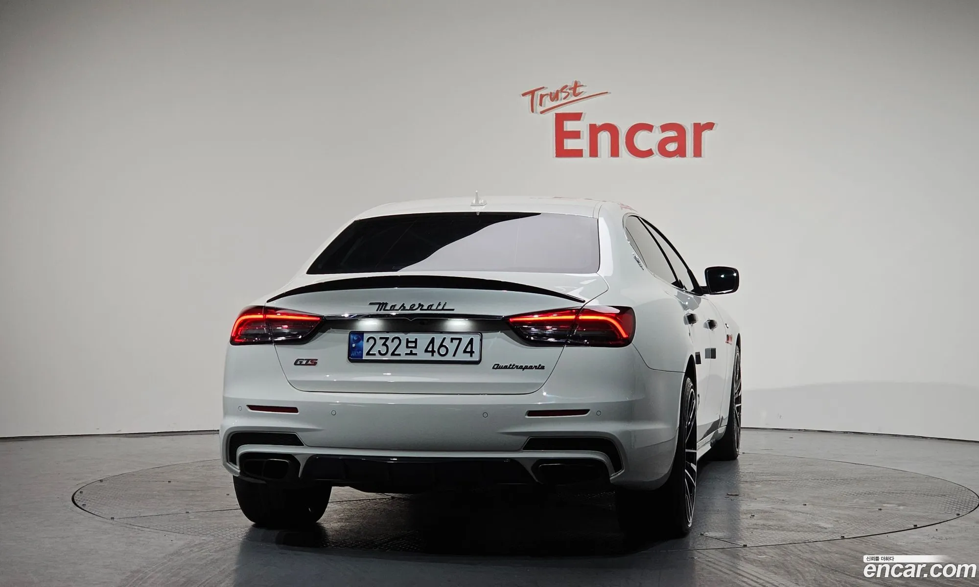Maserati Quattroporte 2014 — 12
