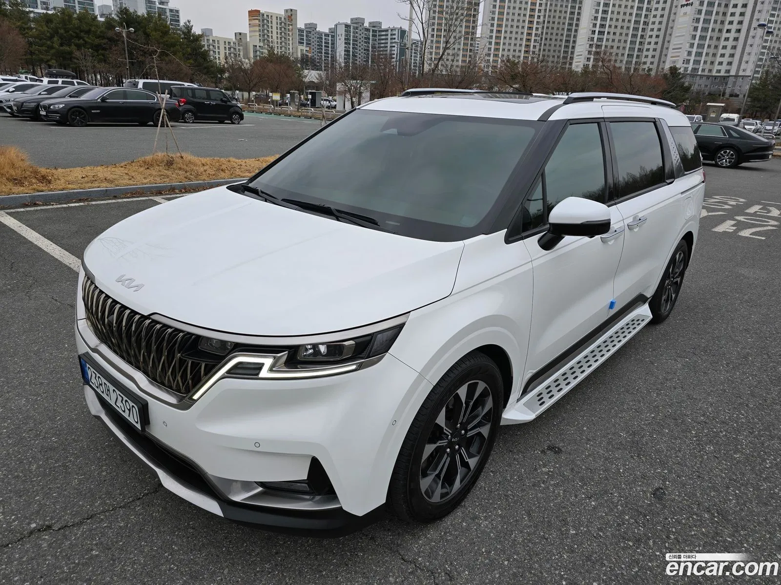 Kia Carnival 2022 — 17