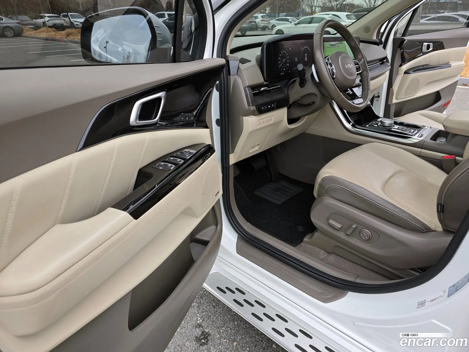 Kia Carnival 2022 — 7