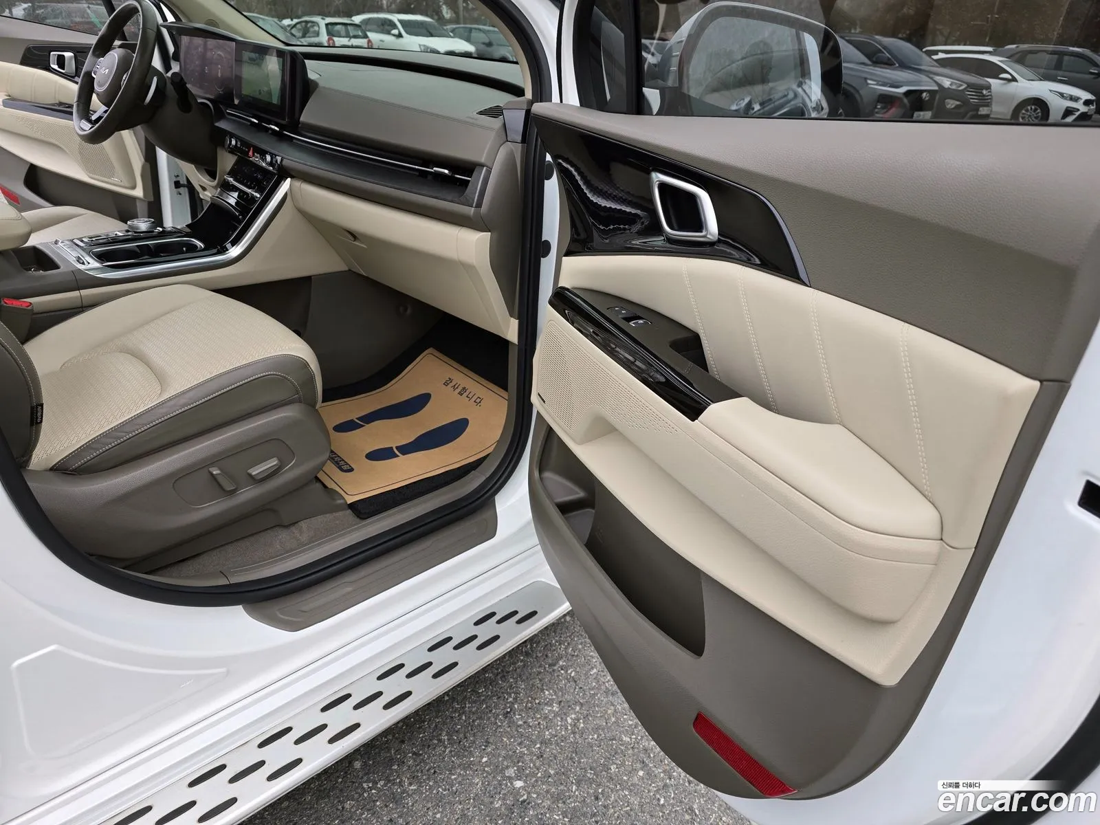 Kia Carnival 2022 — 18