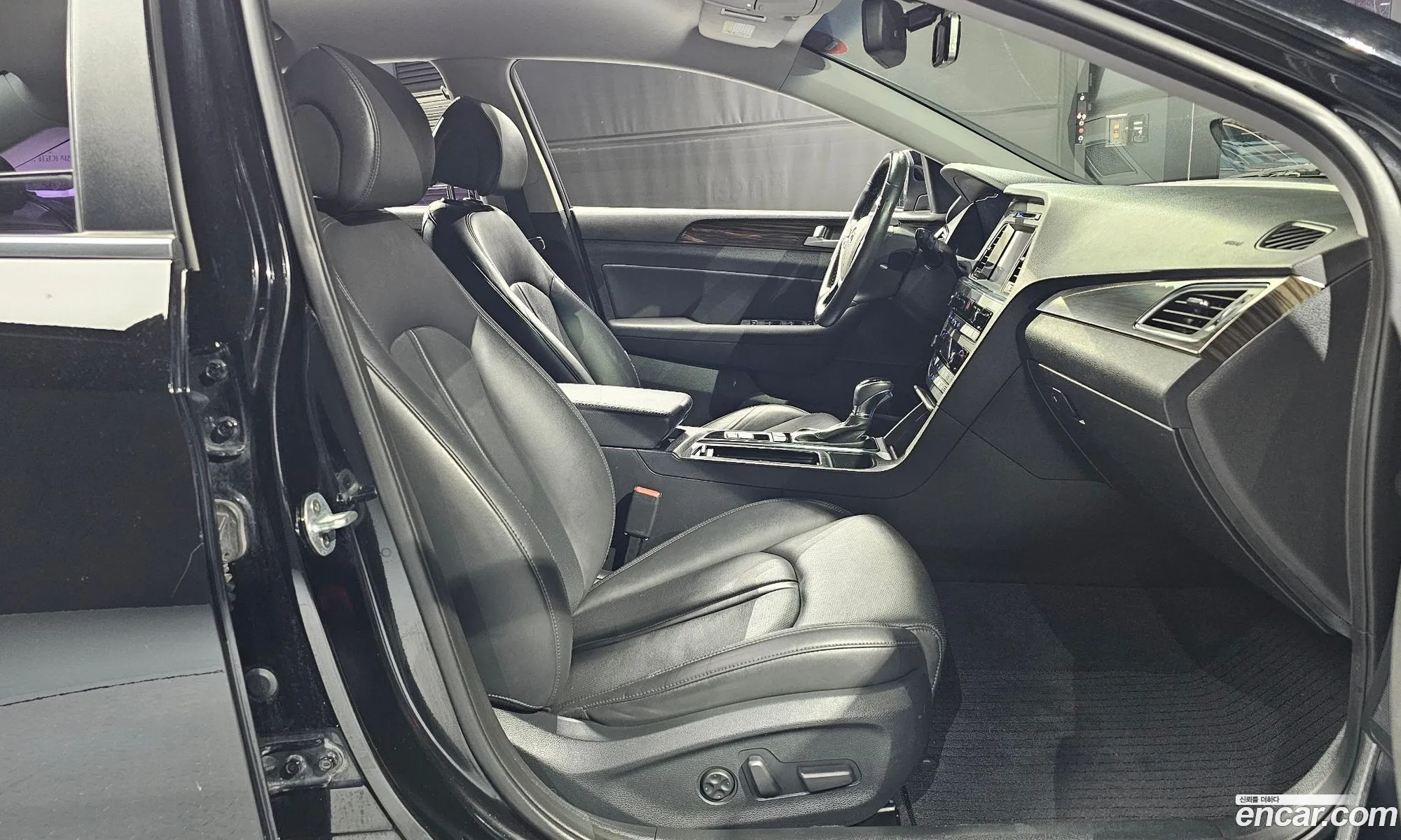 Hyundai LF Sonata 2016 — 8