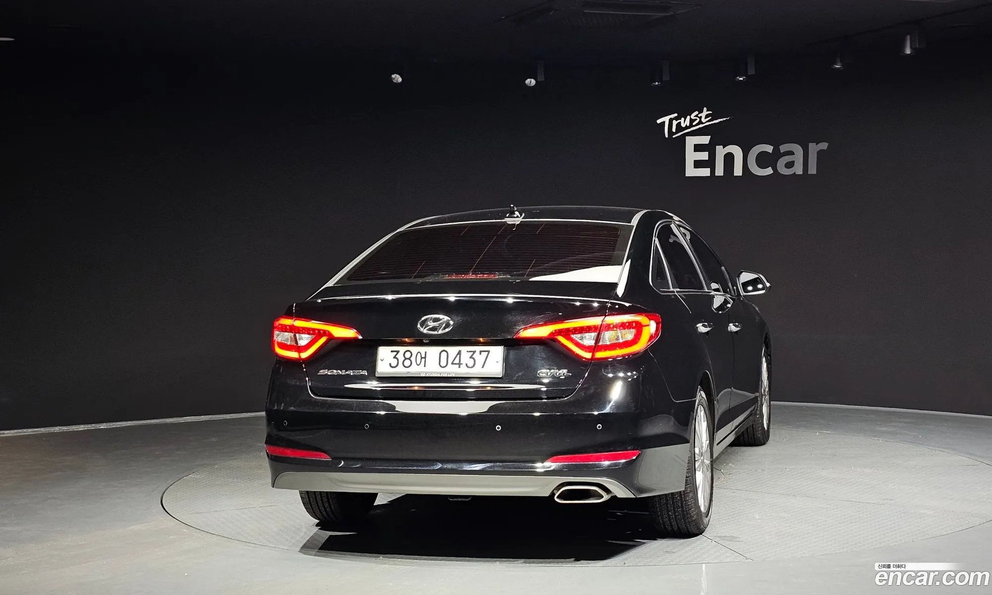 Hyundai LF Sonata 2016 — 15