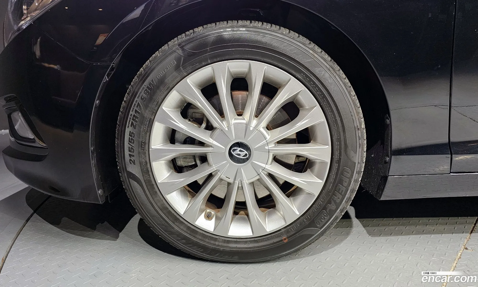 Hyundai LF Sonata 2016 — 18
