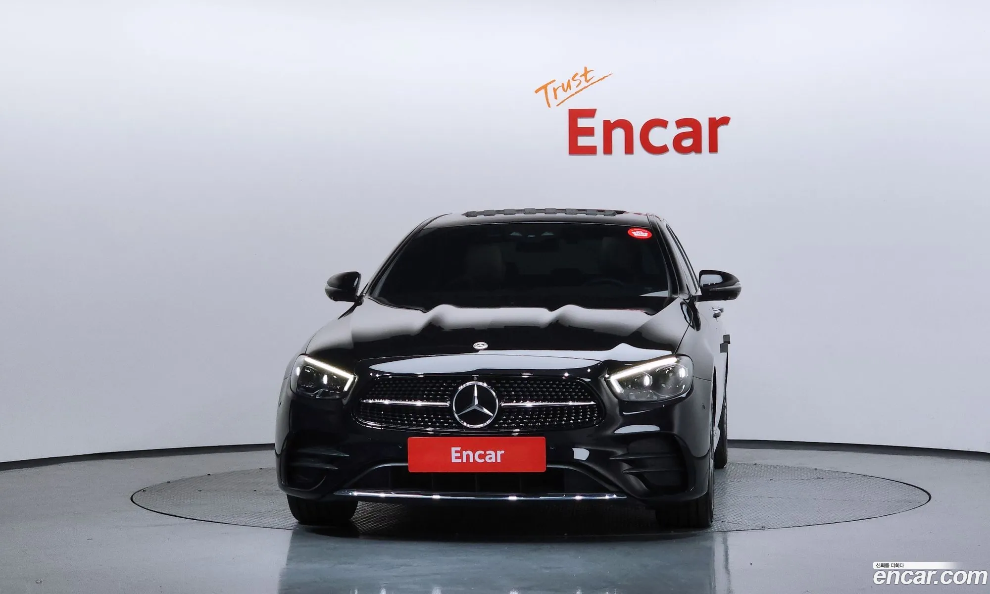 Mercedes-Benz E-Class W213 2022 — 12