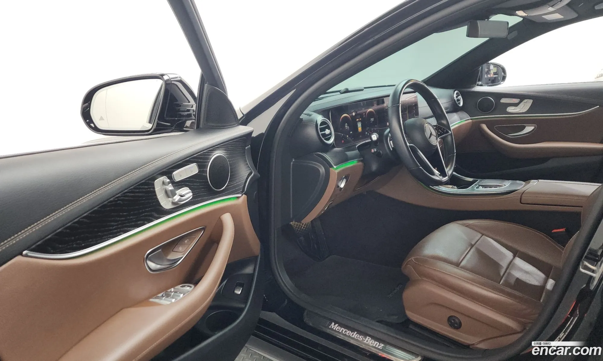 Mercedes-Benz E-Class W213 2022 — 17