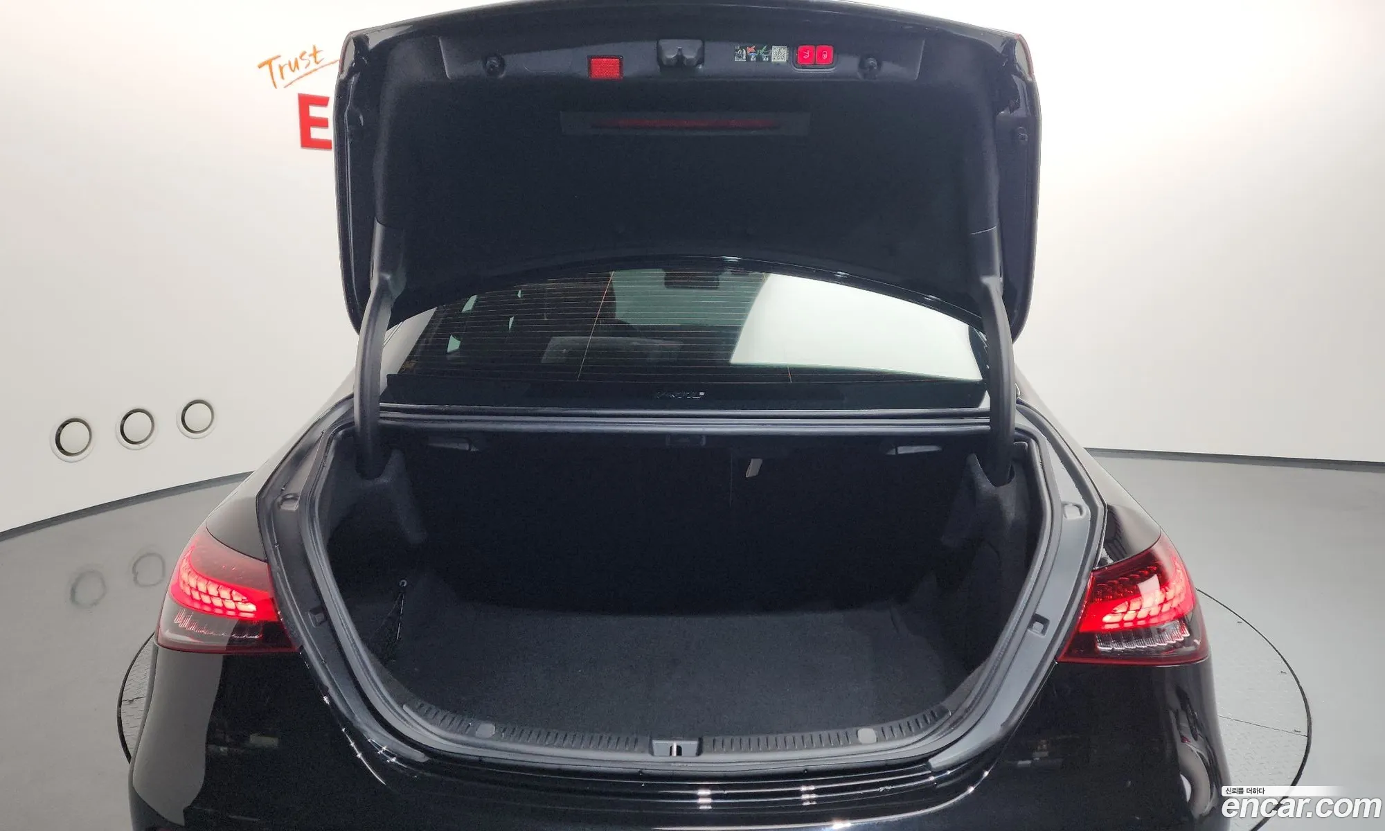 Mercedes-Benz E-Class W213 2022 — 8