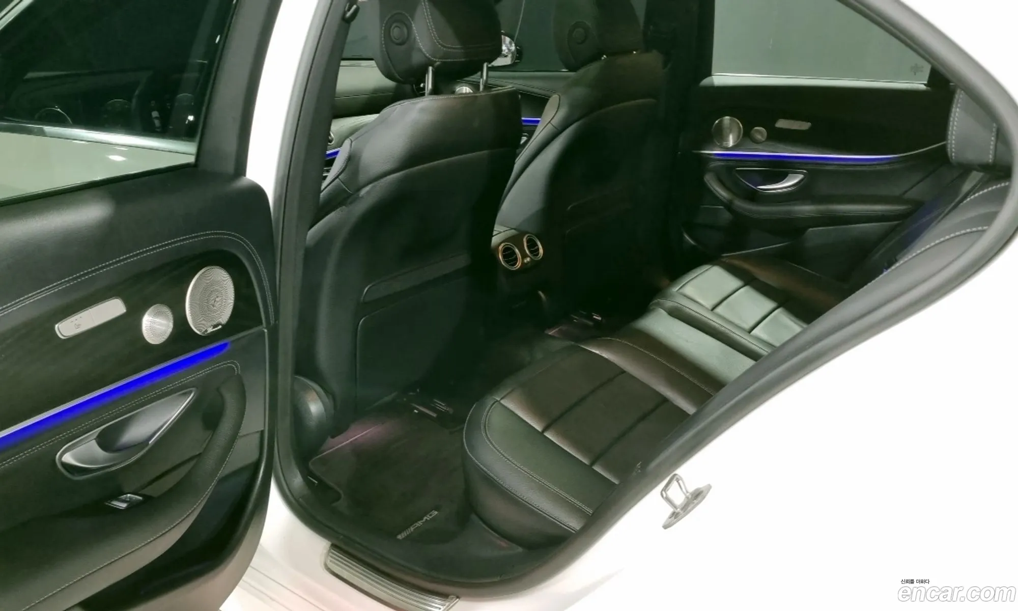 Mercedes-Benz E-Class W213 2022 — 17