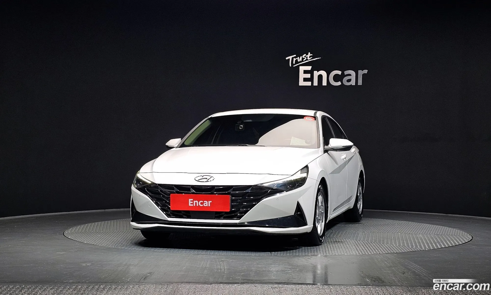 Hyundai Elantra 2021 — 2