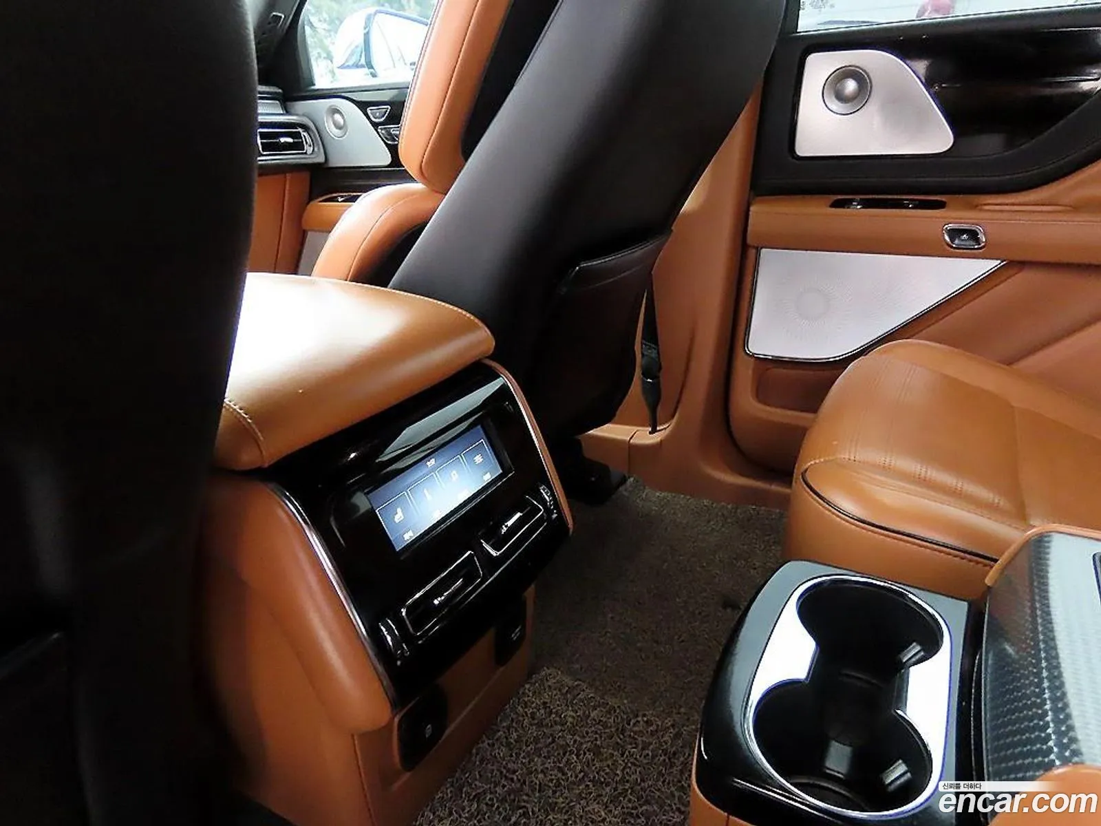 Lincoln Aviator 2021 — 9