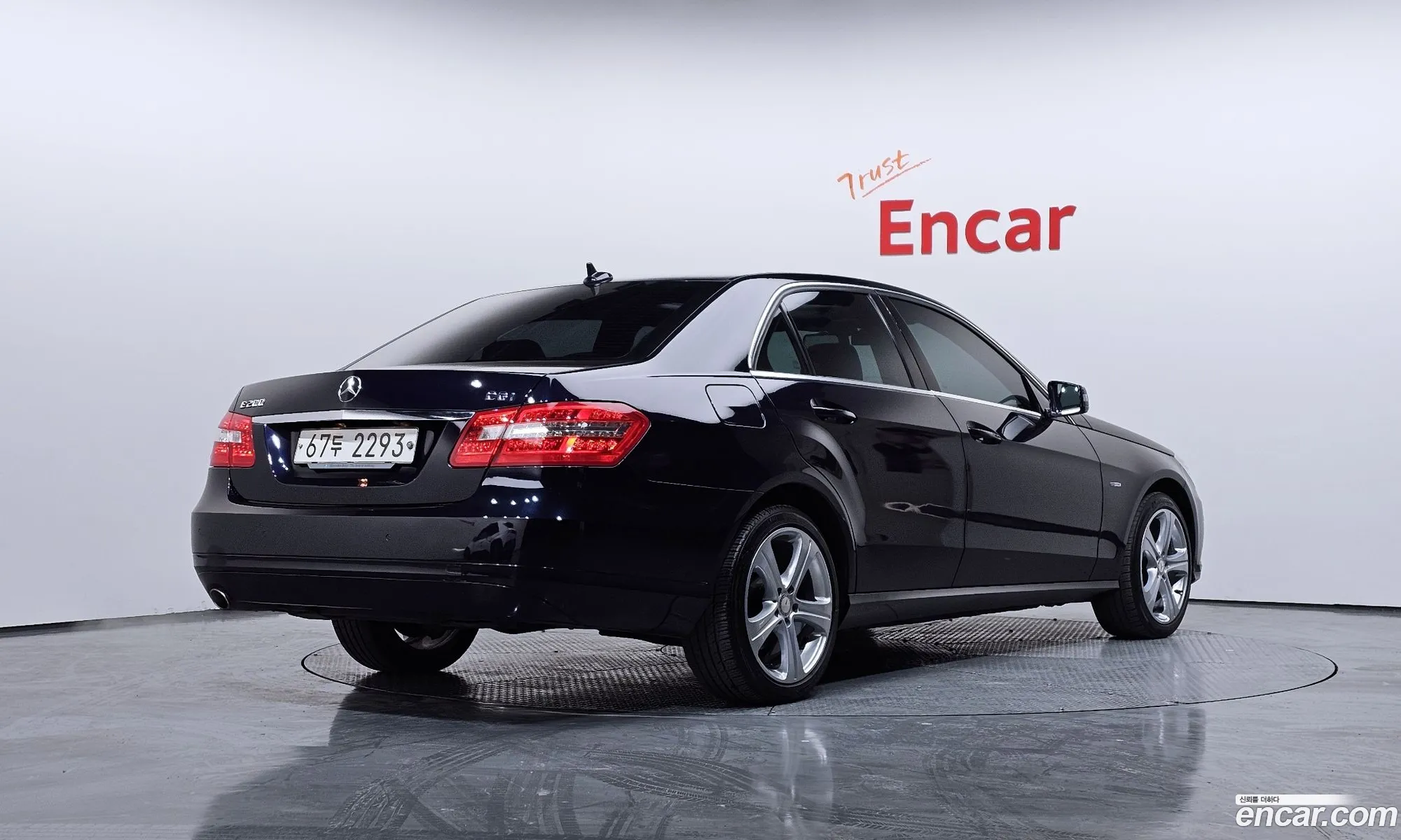 Mercedes-Benz E-Class W212 2011 WDDHF4JB3BA442461 — 4