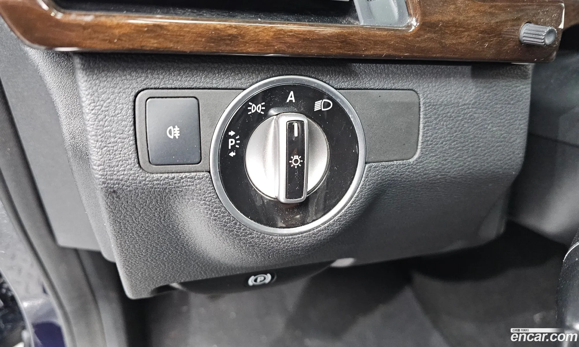 Mercedes-Benz E-Class W212 2011 WDDHF4JB3BA442461 — 10