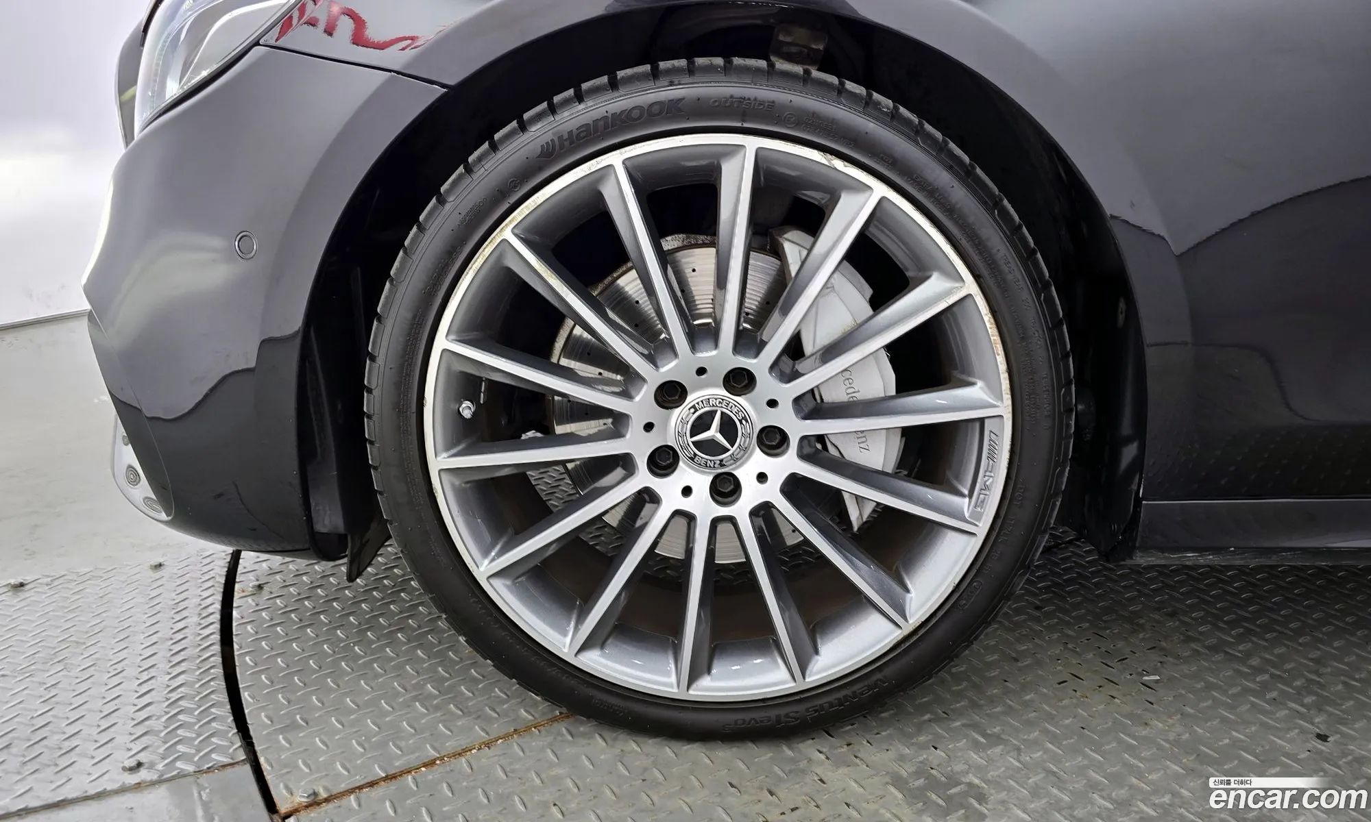 Mercedes-Benz E-Class W213 2017 WDDZF4KBXJA344772 — 19