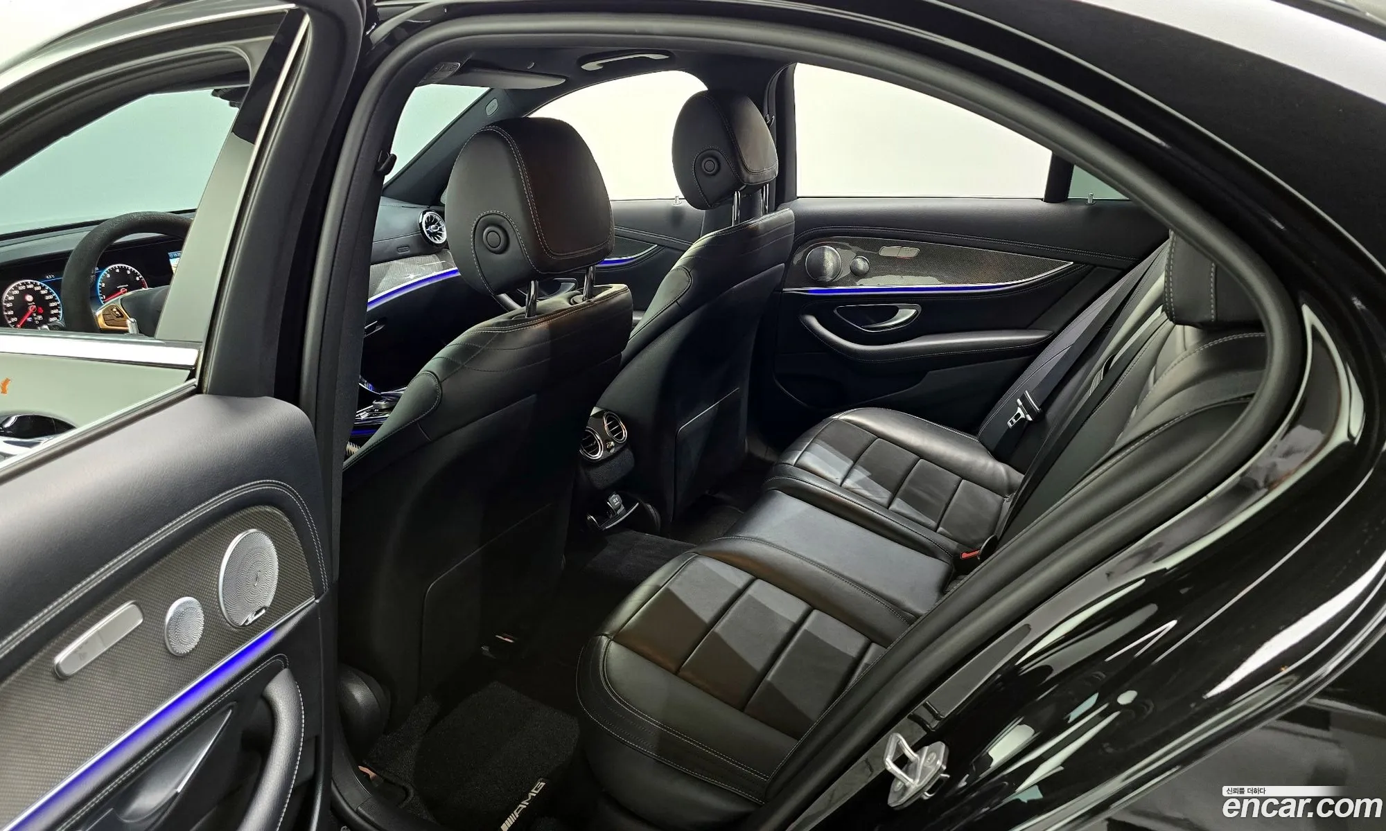 Mercedes-Benz E-Class W213 2017 WDDZF4KBXJA344772 — 10