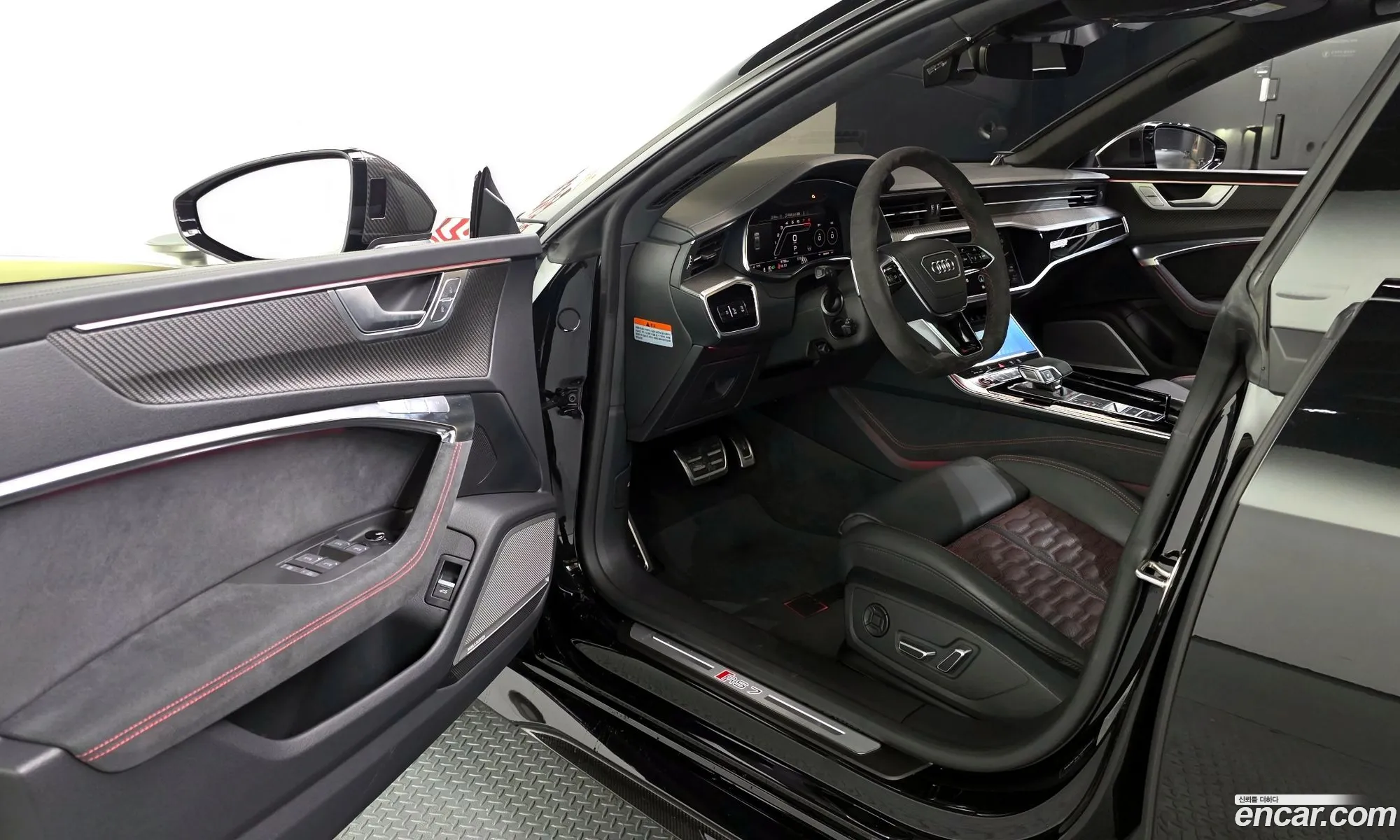 Audi RS7 2025 WUAZZZF2XSN905428 — 3