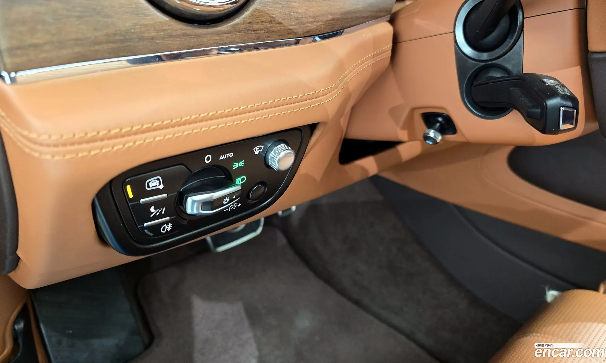 Bentley Bentayga 2023 SJAAT14V8PC021907 — 20
