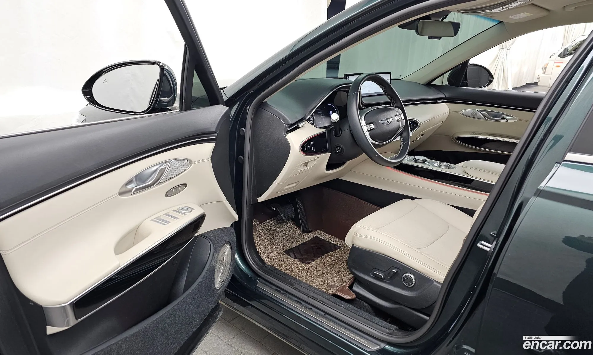 Genesis GV70 2021 — 18