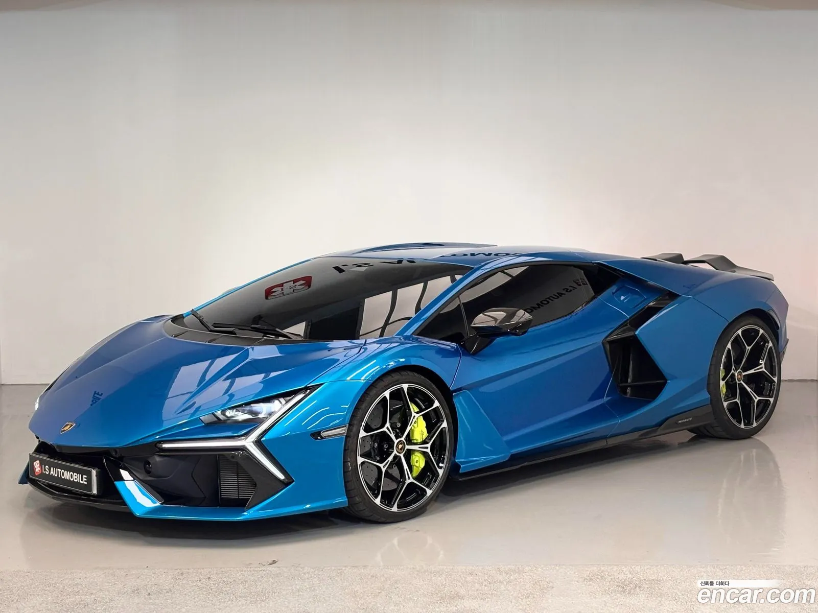 Lamborghini Revuelto 2025 — 20