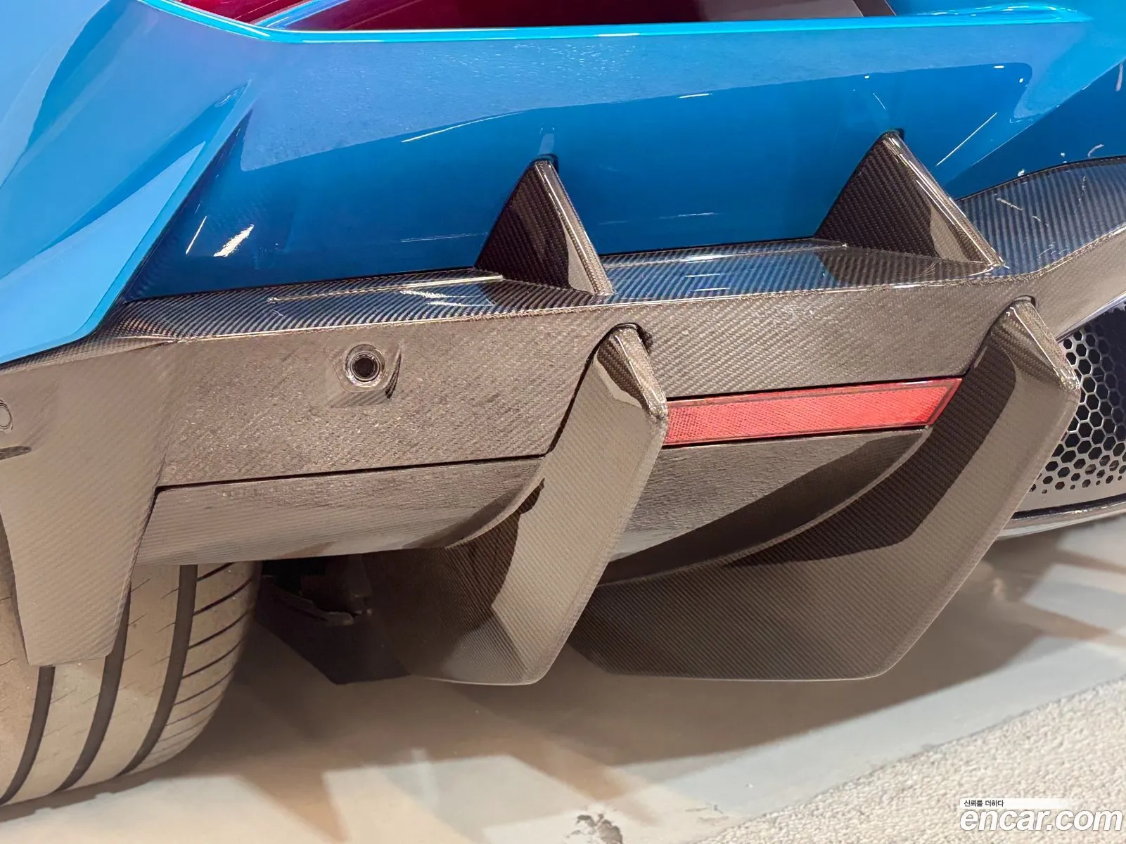 Lamborghini Revuelto 2025 — 15