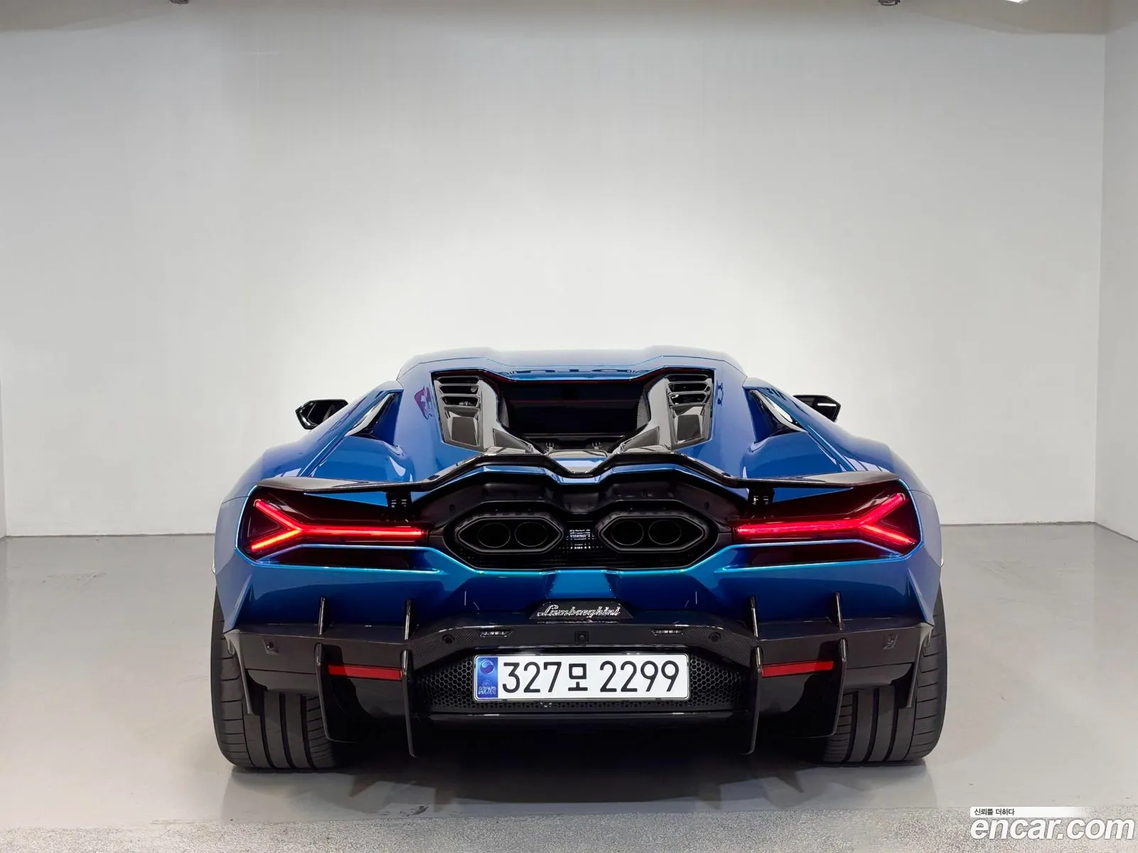 Lamborghini Revuelto