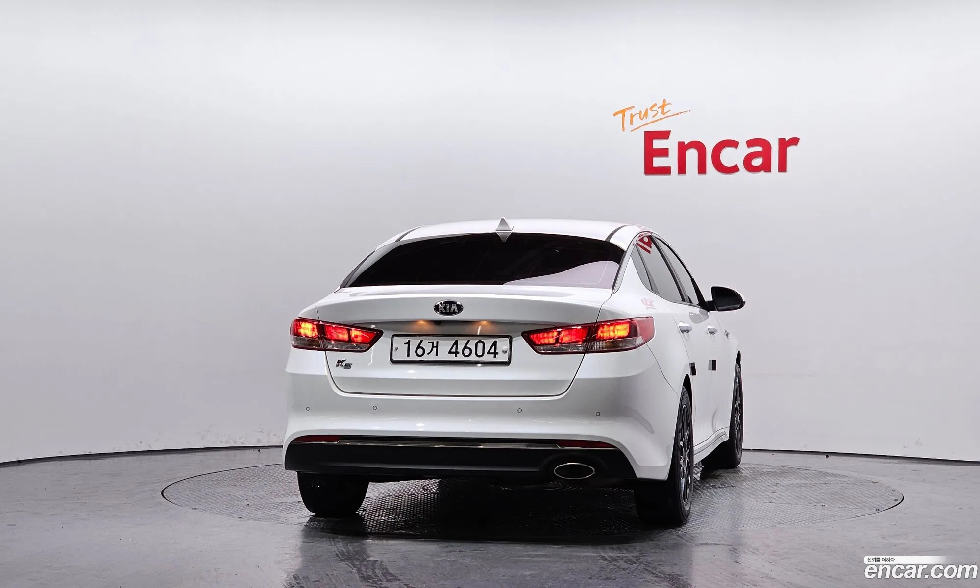 Kia K5 2017 — 17