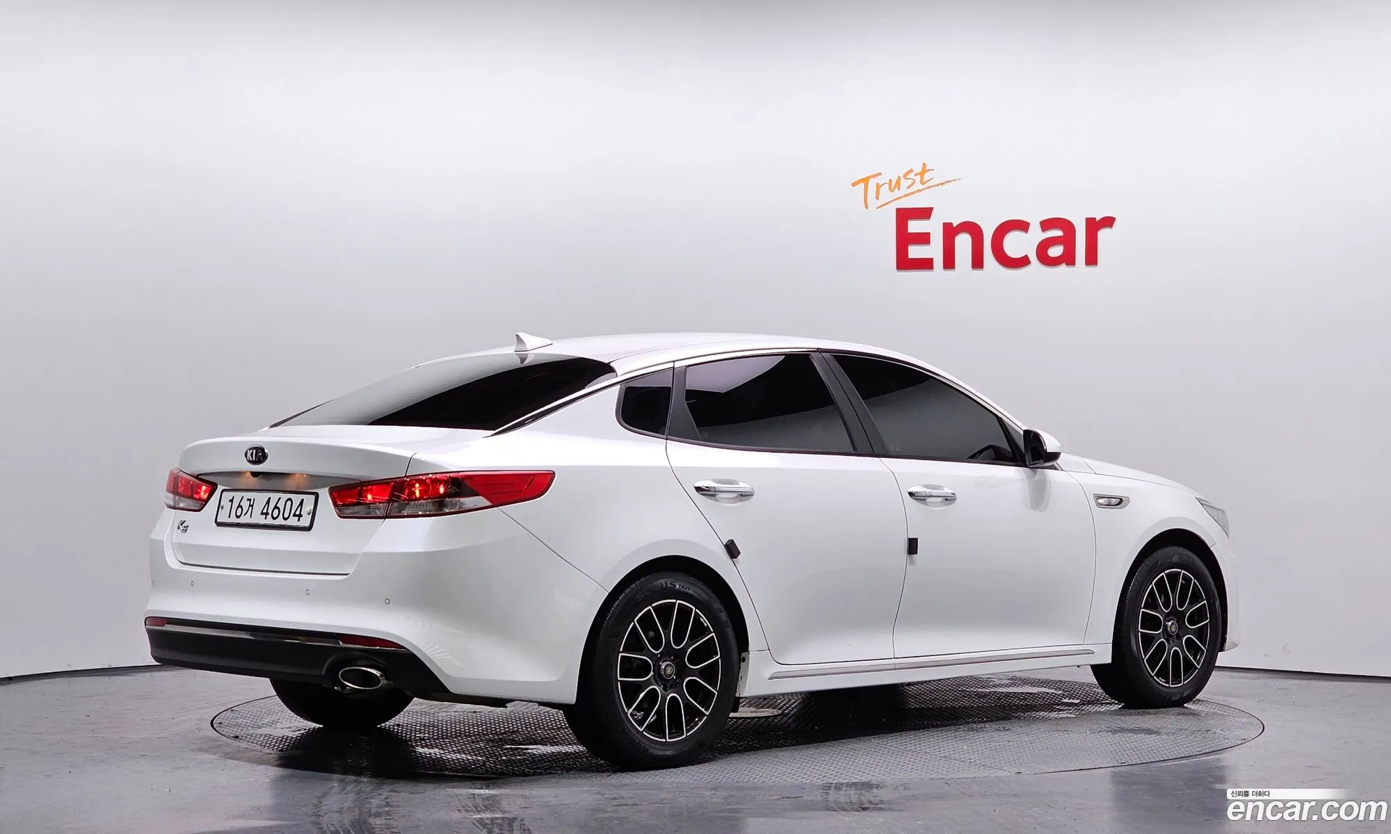 Kia K5 2017 — 14