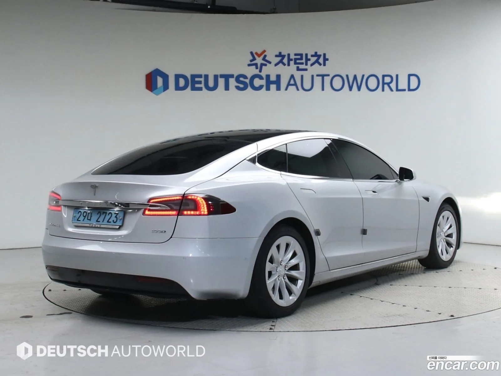 Tesla Model S 2017 — 11