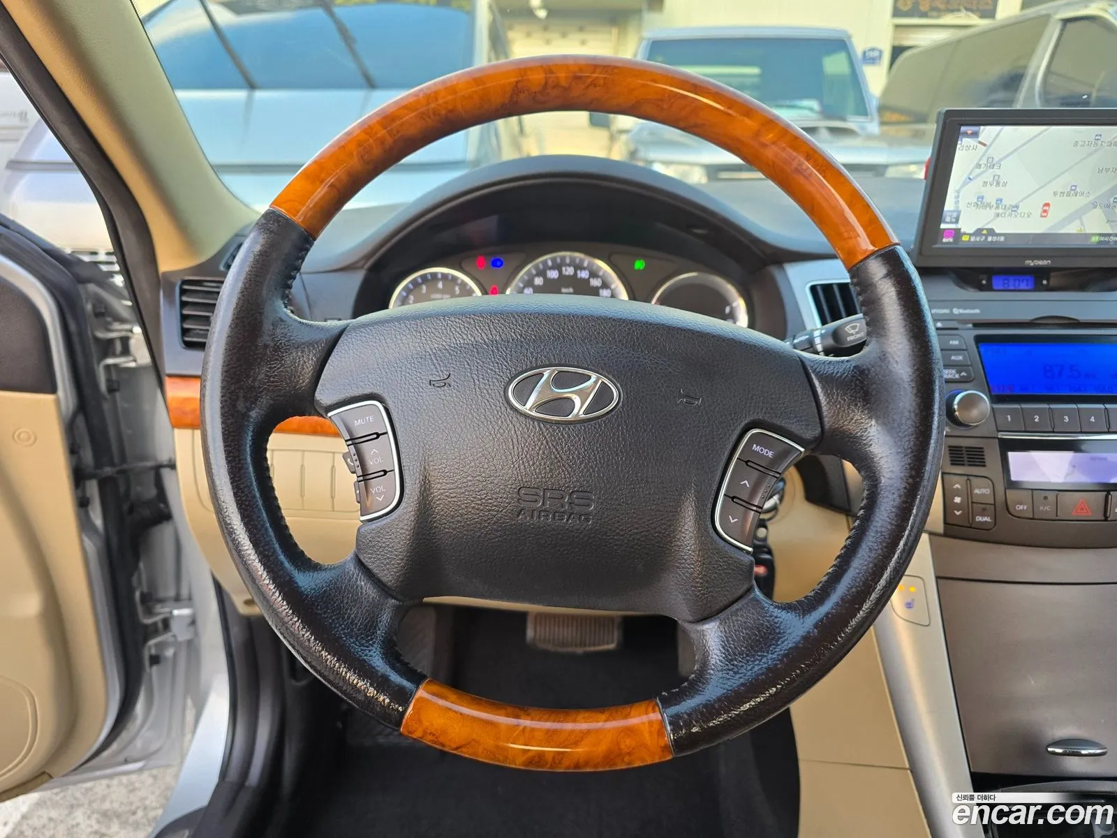 Hyundai NF Sonata Transform 2009 — 3