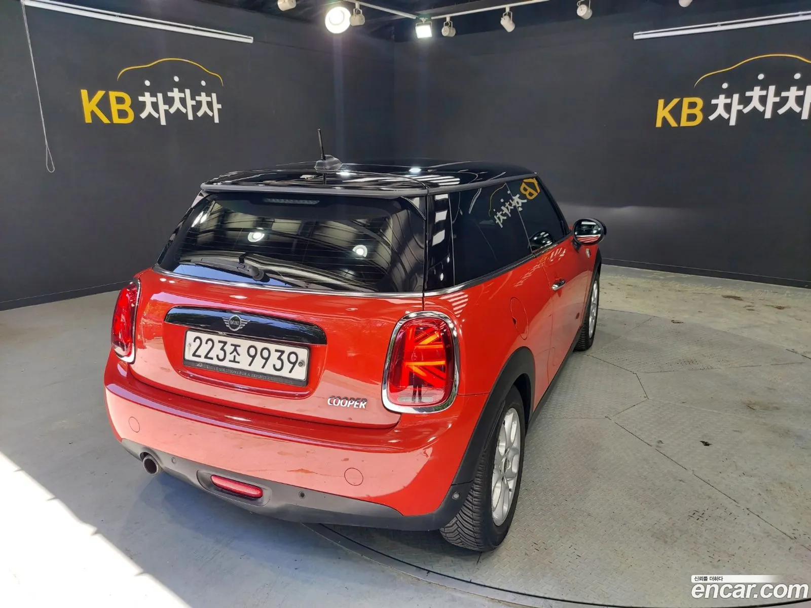 Mini Cooper 2019 — 9